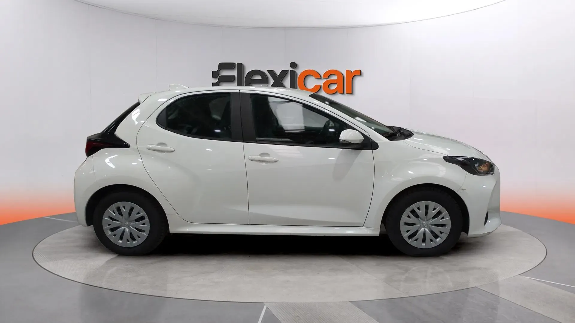 Toyota Yaris 1.0 70 Active - foto 3