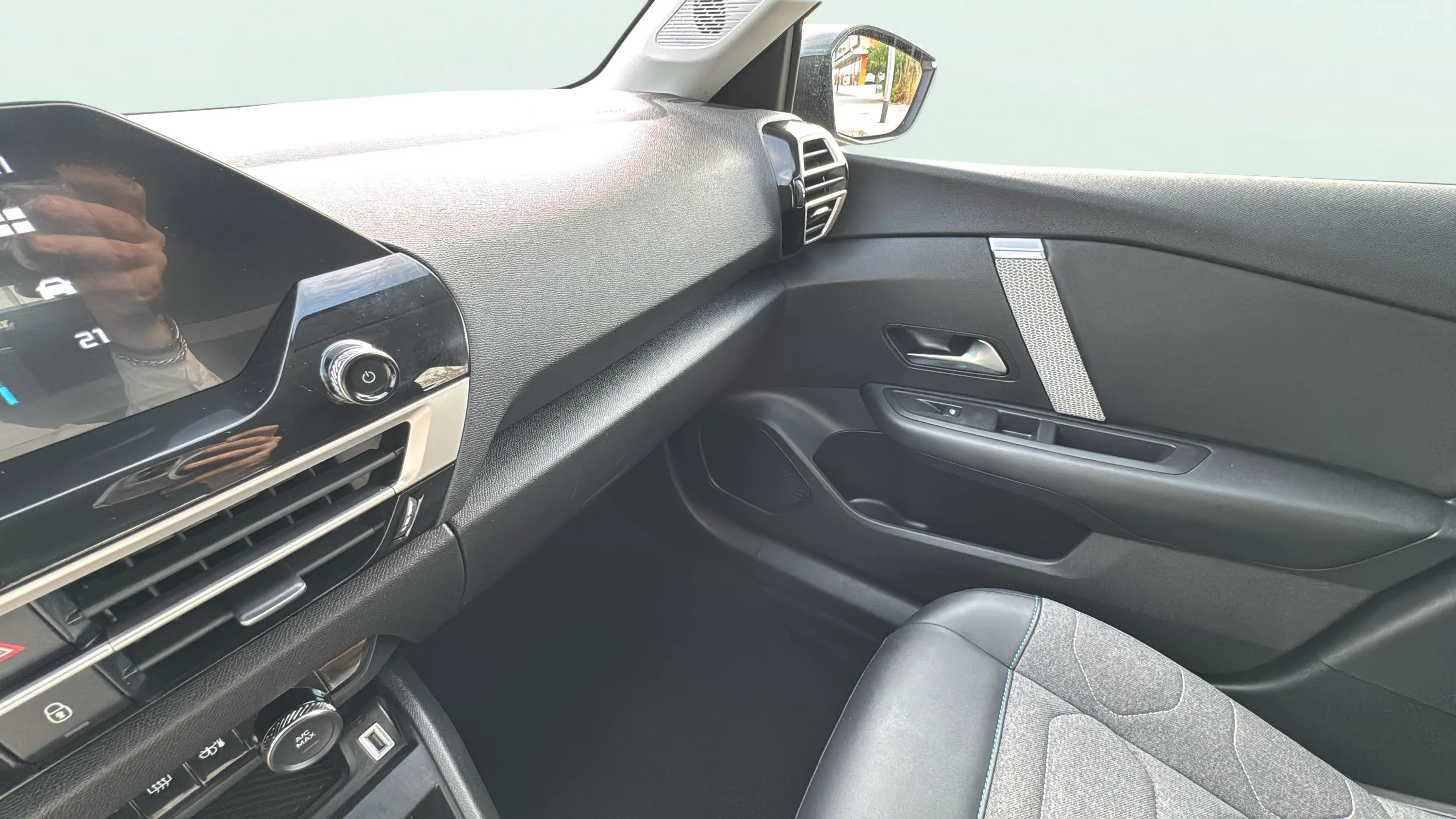 Citroën C4 PureTech 130 EAT8 Plus - foto 26