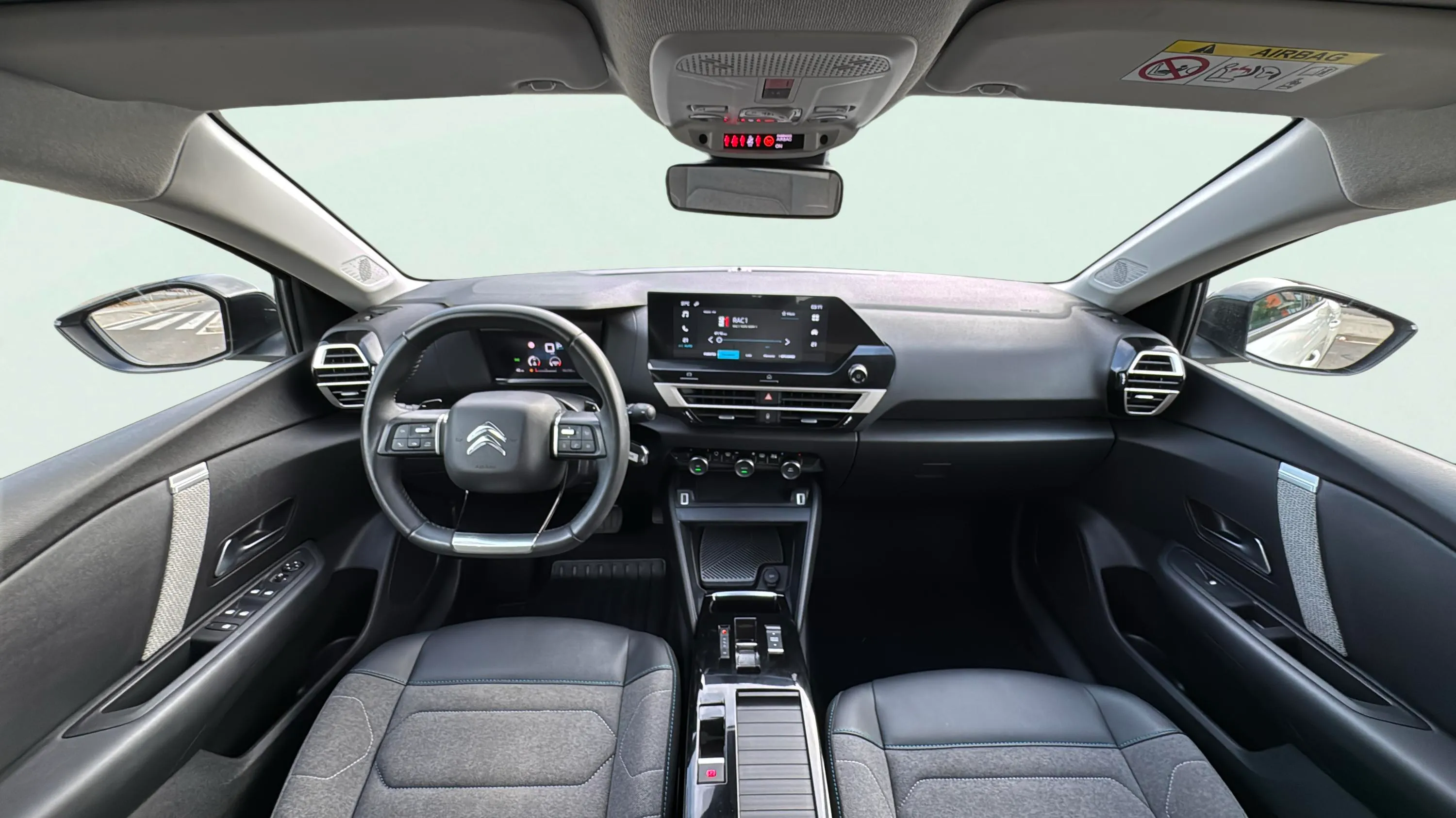 Citroën C4 PureTech 130 EAT8 Plus - foto 9