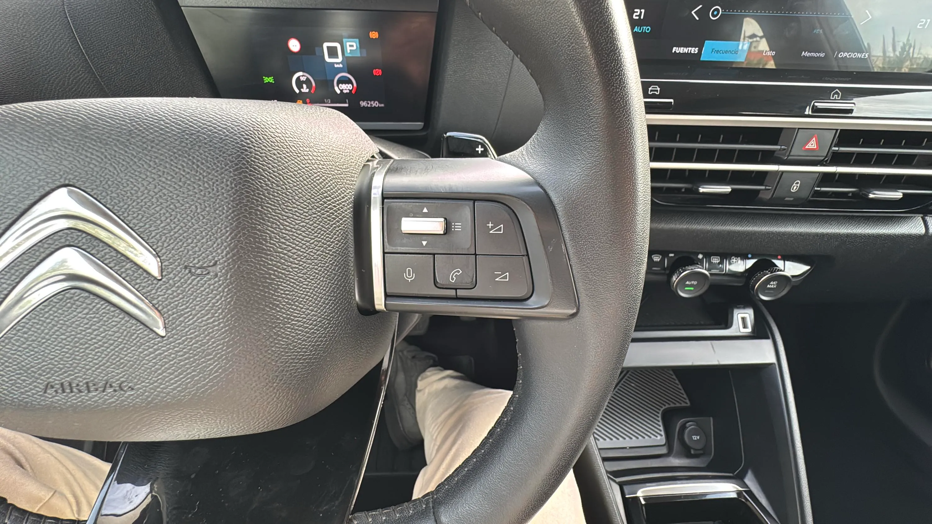 Citroën C4 PureTech 130 EAT8 Plus - foto 20