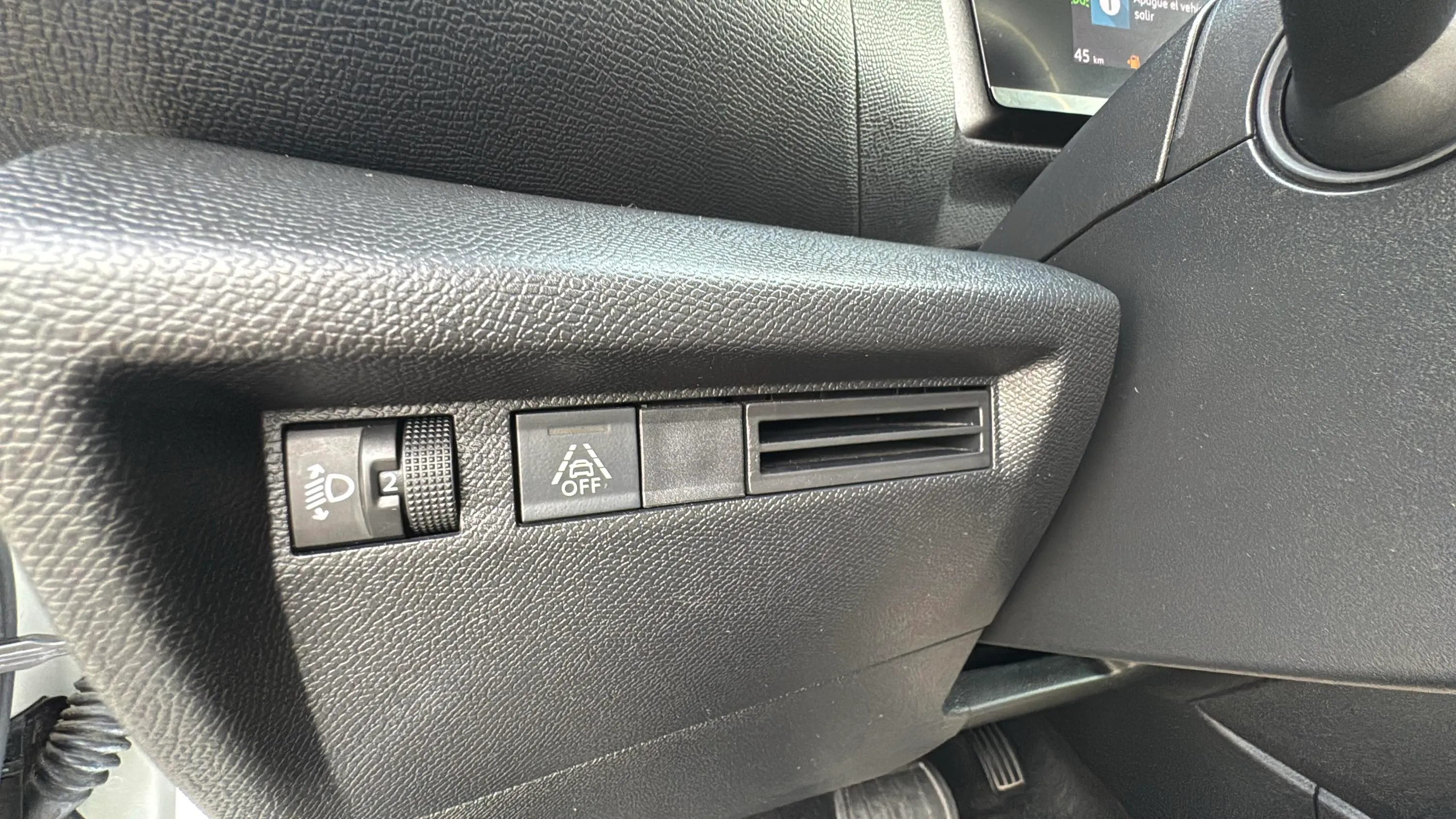 Citroën C4 PureTech 130 EAT8 Plus - foto 18