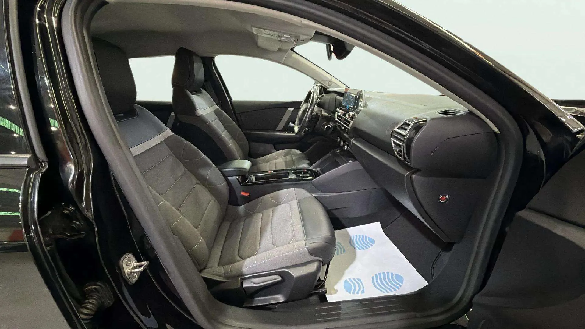 Citroën C4 PureTech 130 EAT8 Plus - foto 16