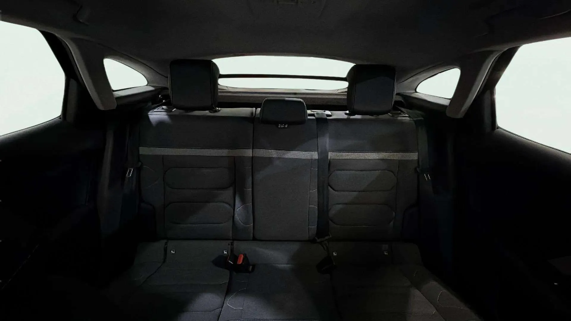 Citroën C4 PureTech 130 EAT8 Plus - foto 18