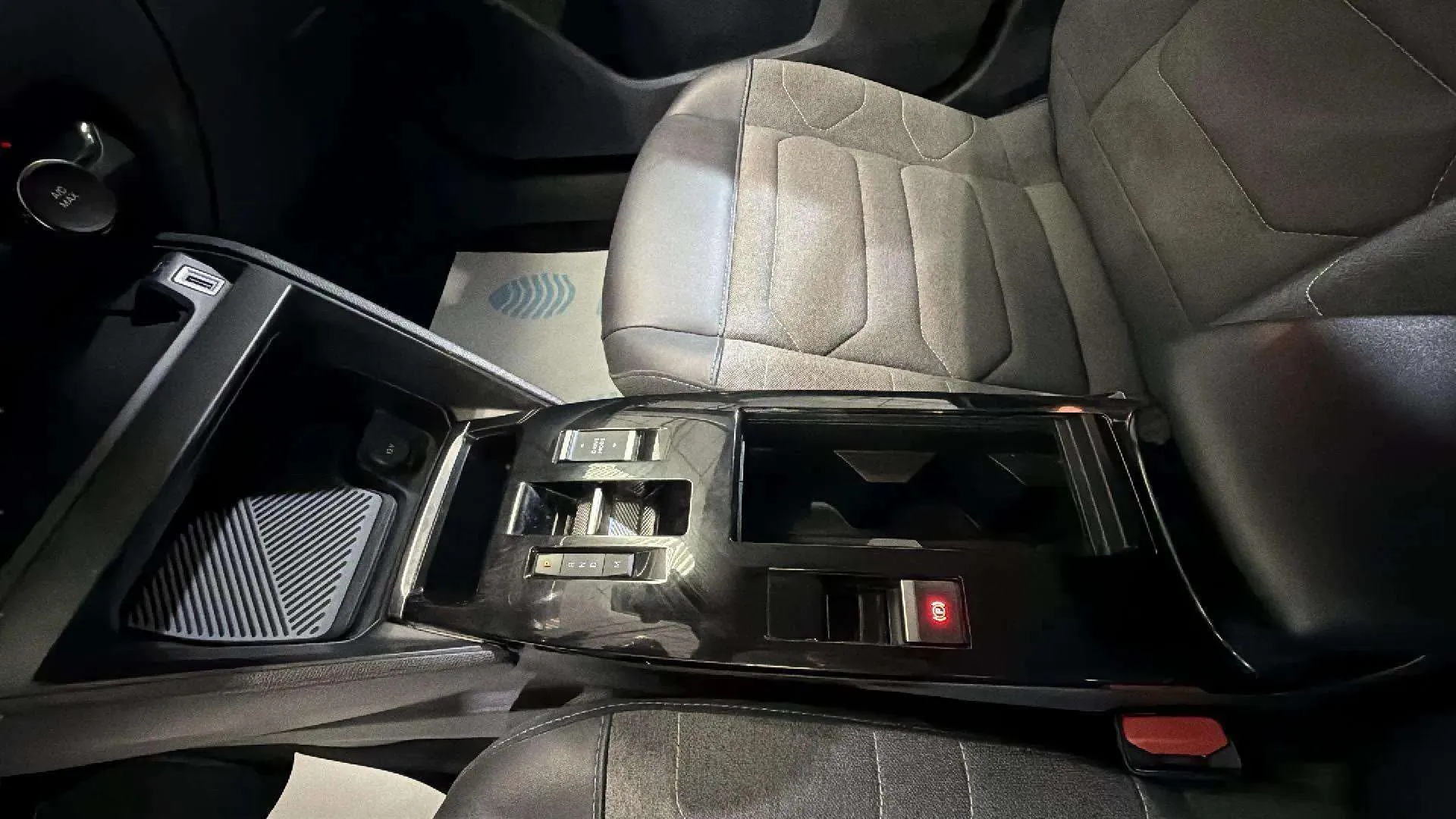 Citroën C4 PureTech 130 EAT8 Plus - foto 15