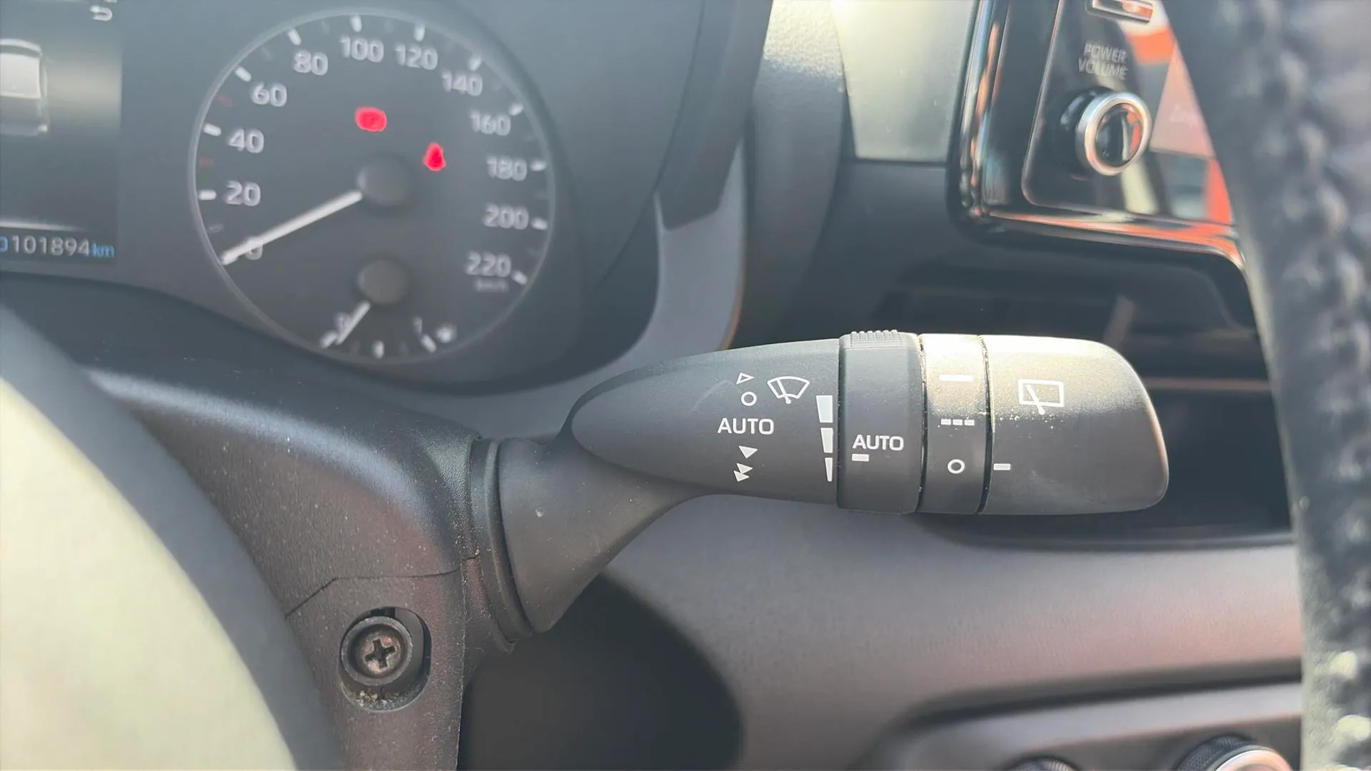 Toyota Yaris - foto 18