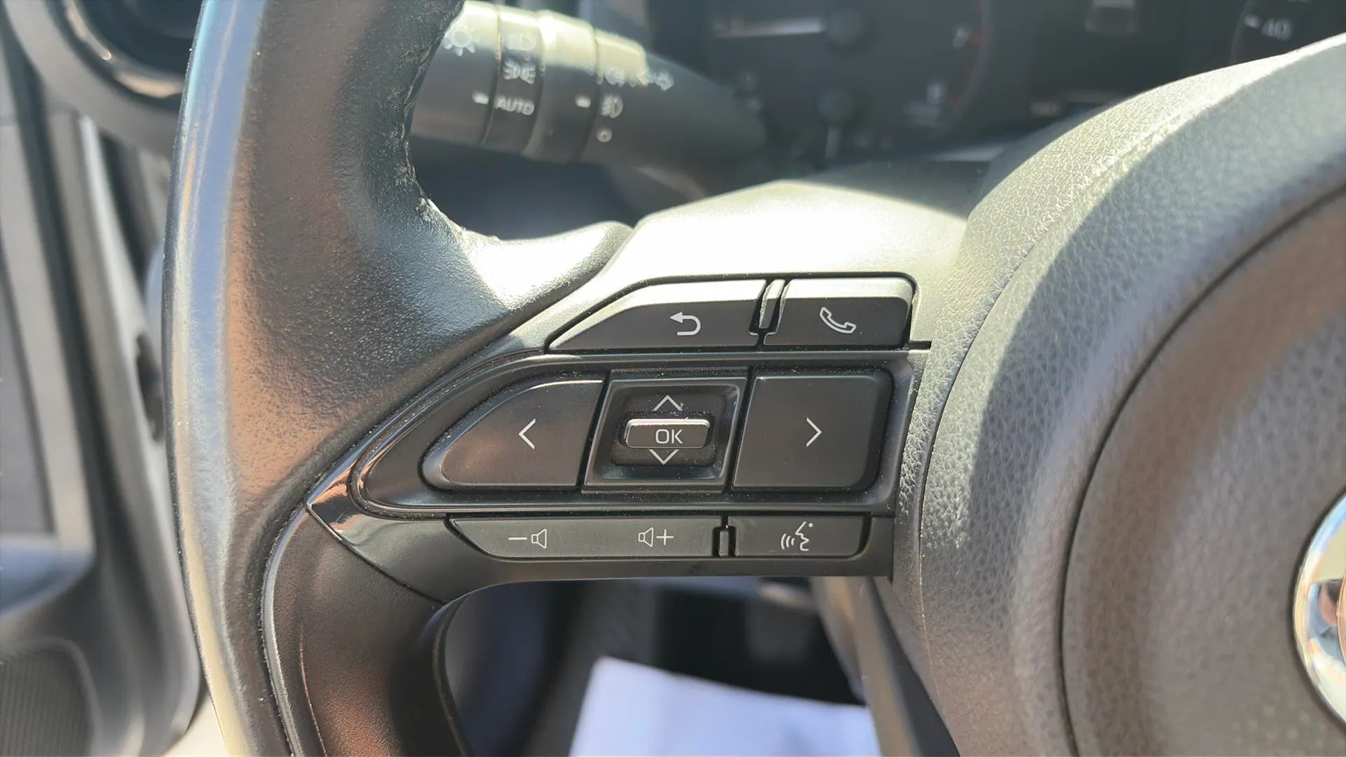 Toyota Yaris - foto 16