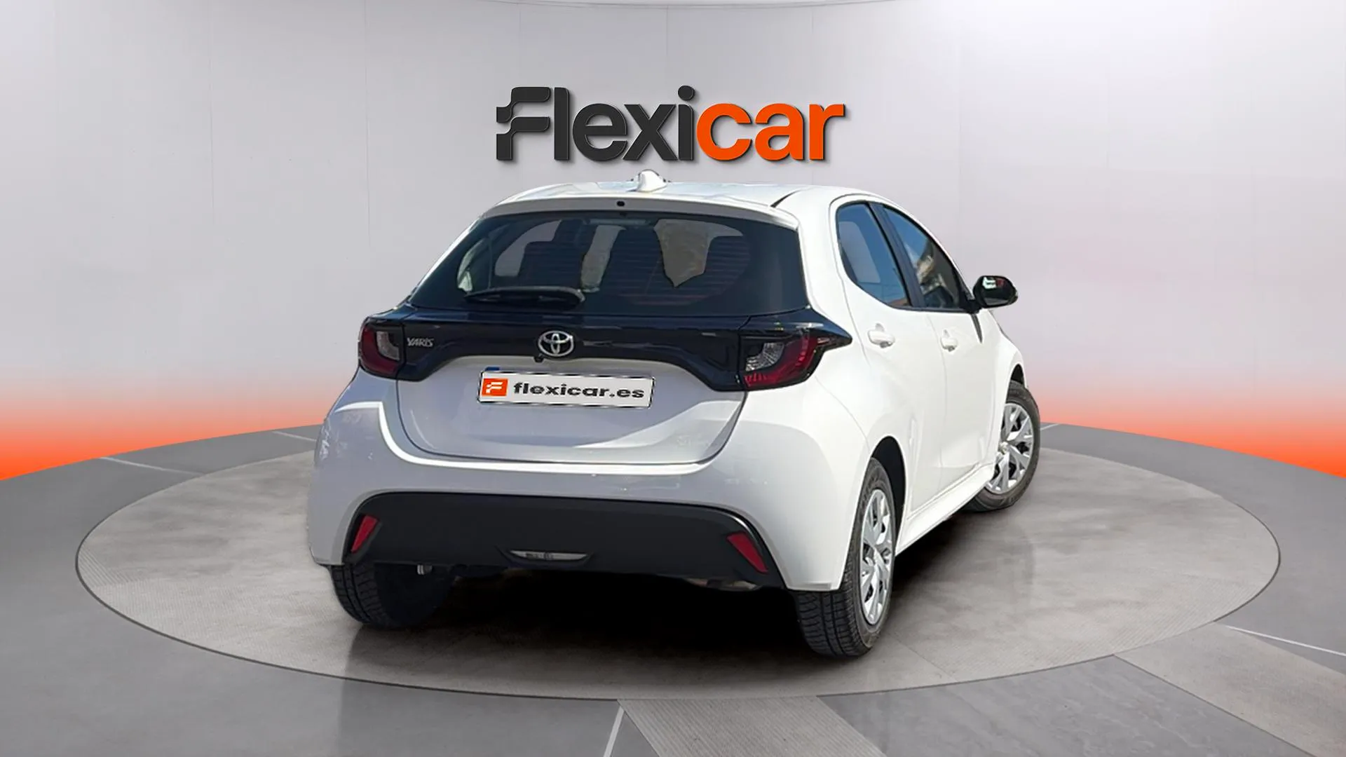Toyota Yaris - foto 8
