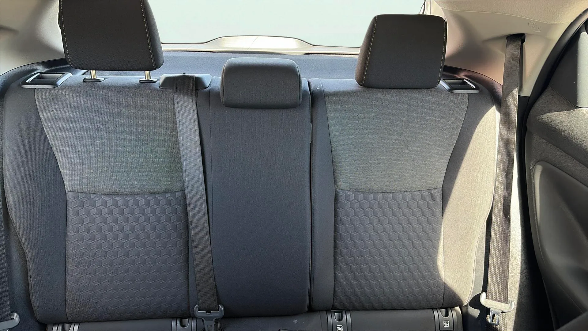 Toyota Yaris - foto 14