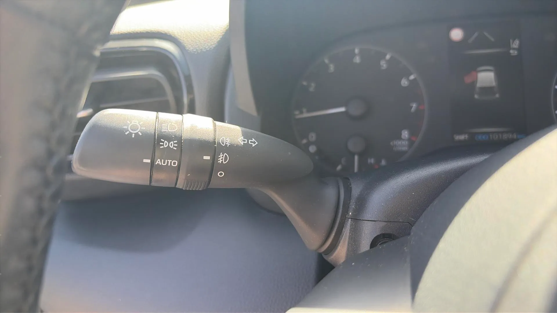 Toyota Yaris - foto 15