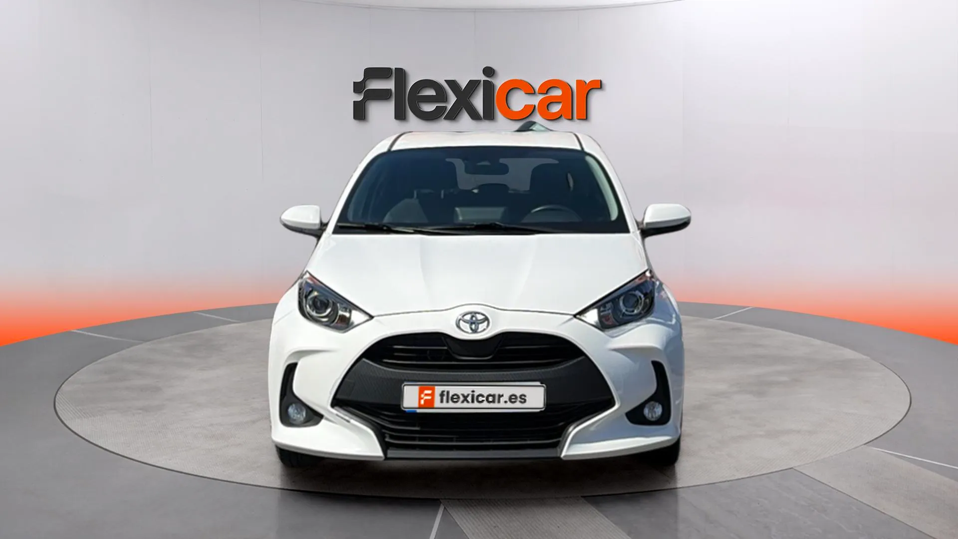 Toyota Yaris - foto 2