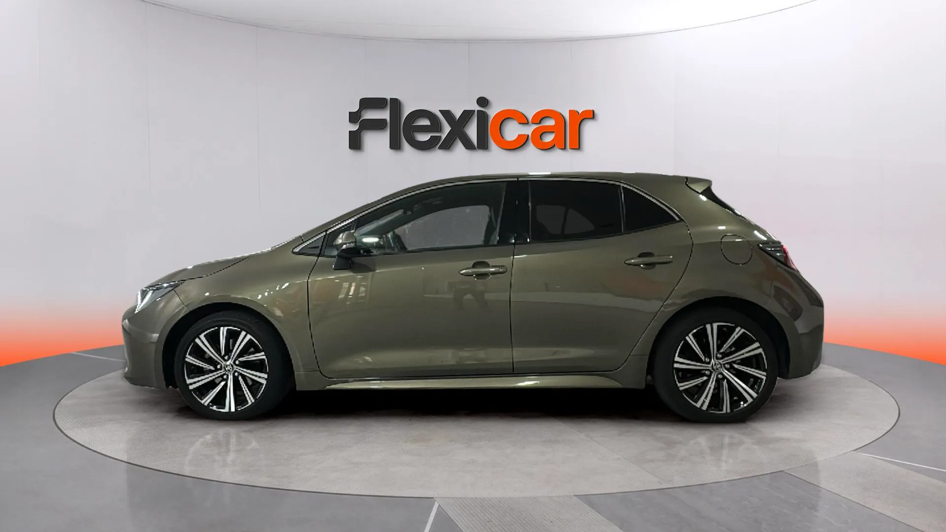 Toyota Corolla 2.0 180H Style E-CVT Touring Sport - foto 4