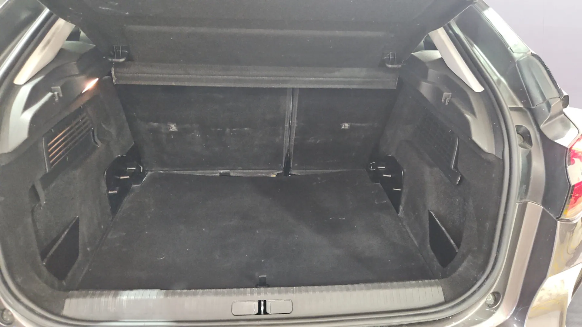 Citroën C4 PureTech 130 EAT8 Plus - foto 22