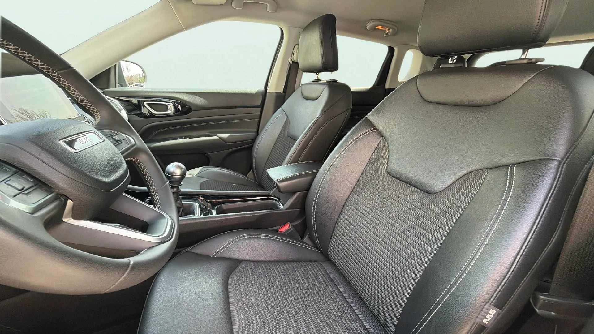 Jeep Compass 1.3 Gse T4 Limited FWD - foto 16