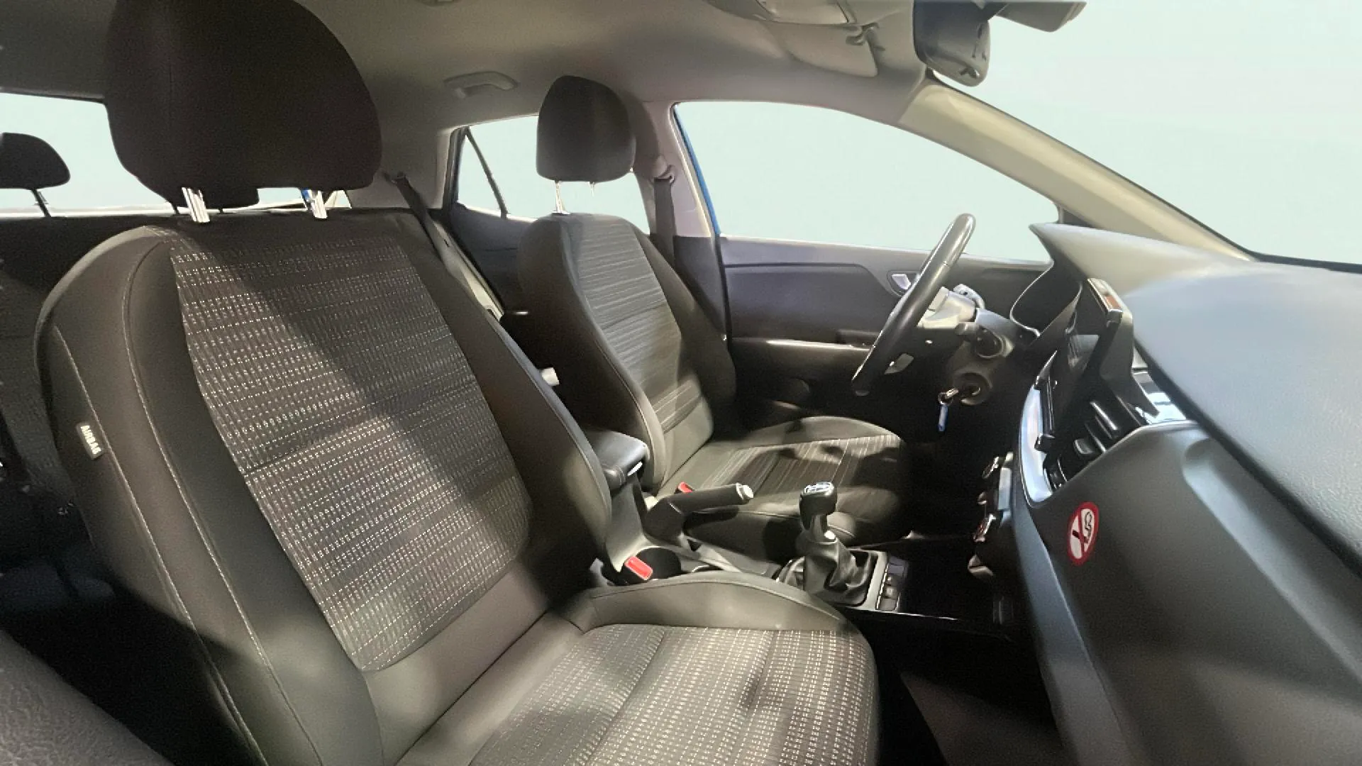 Kia Stonic 1.0 T-GDi MHEV Drive - foto 13