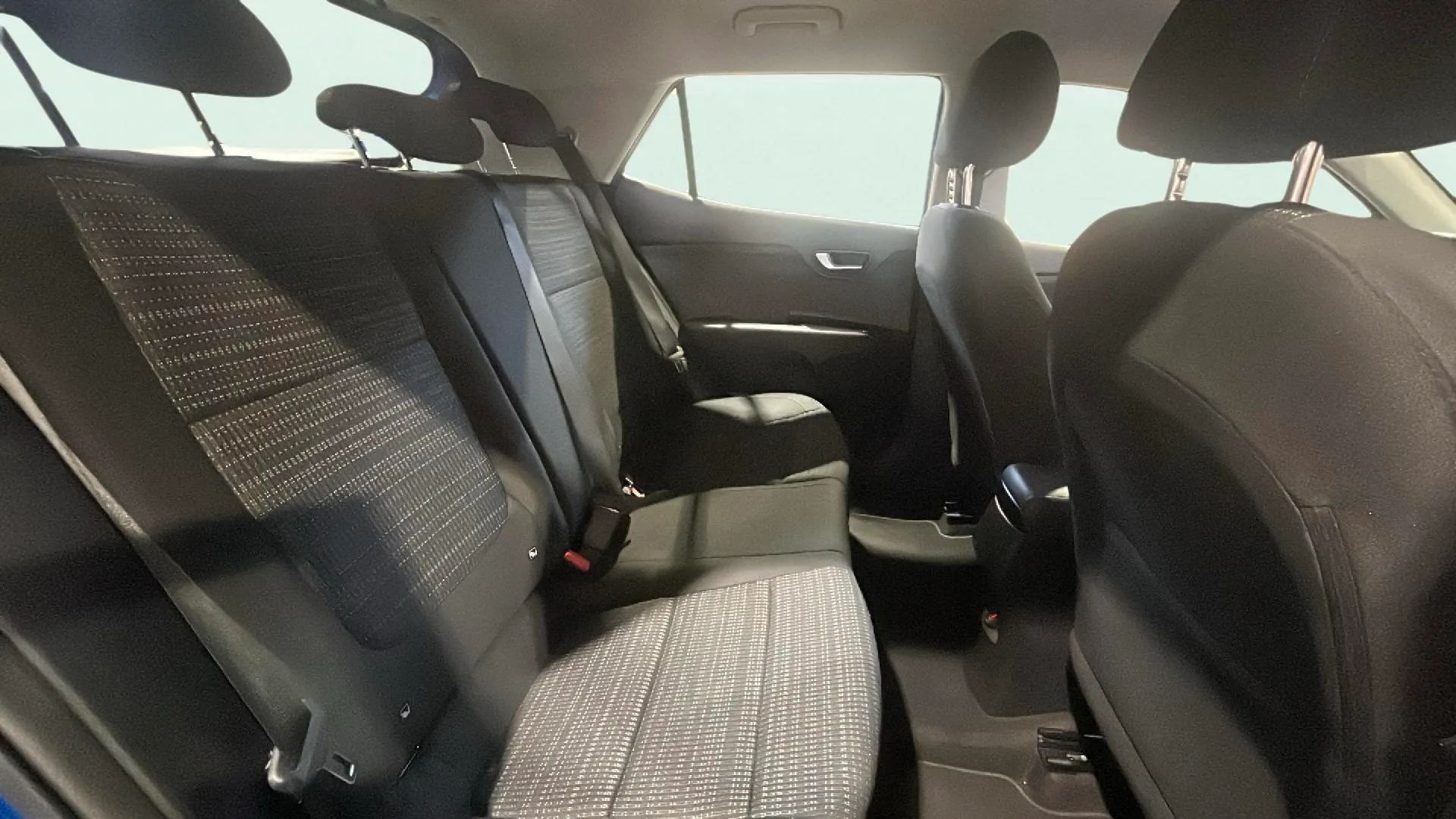 Kia Stonic 1.0 T-GDi MHEV Drive - foto 12