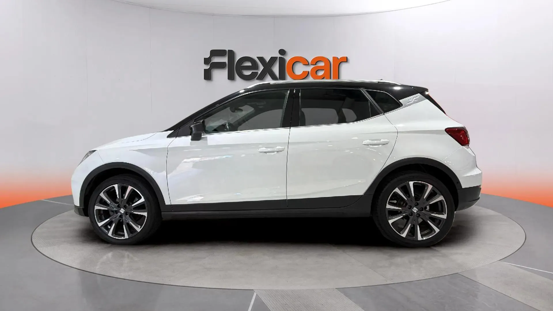 SEAT Arona 1.5 TSI DSG Xperience Special Ed - foto 3