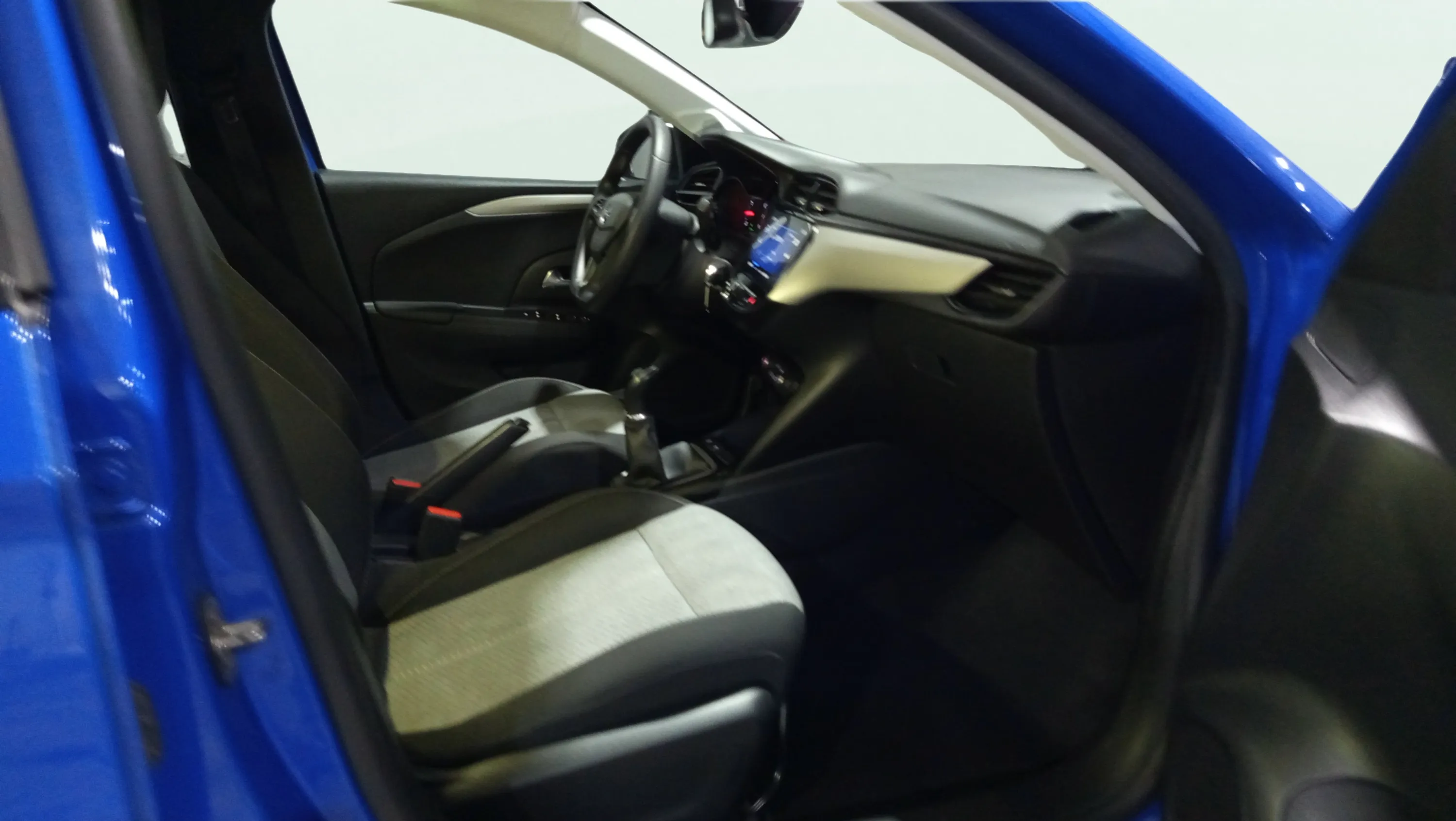 Opel Corsa 1.2 XEL Edition - foto 23