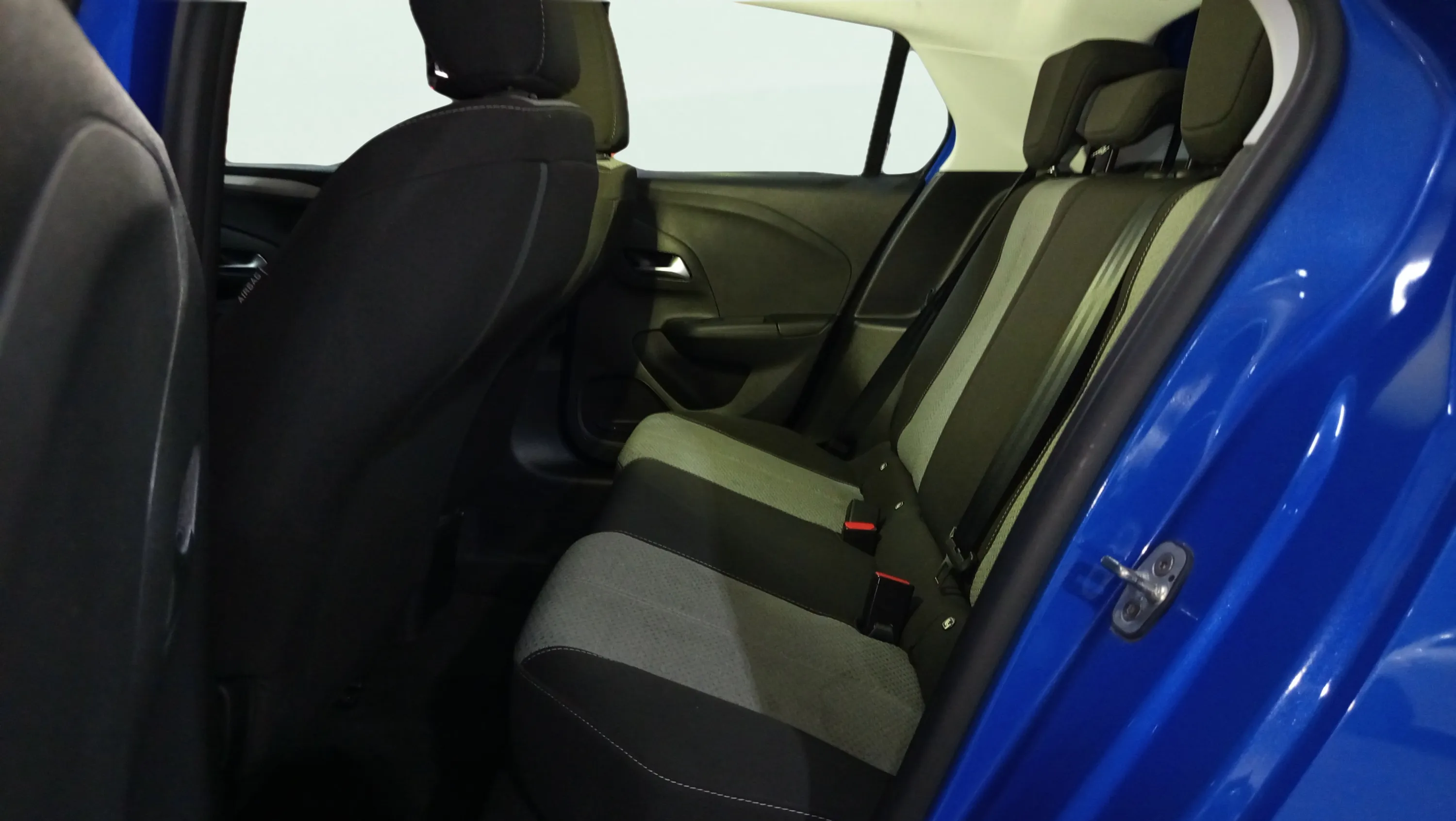 Opel Corsa 1.2 XEL Edition - foto 11