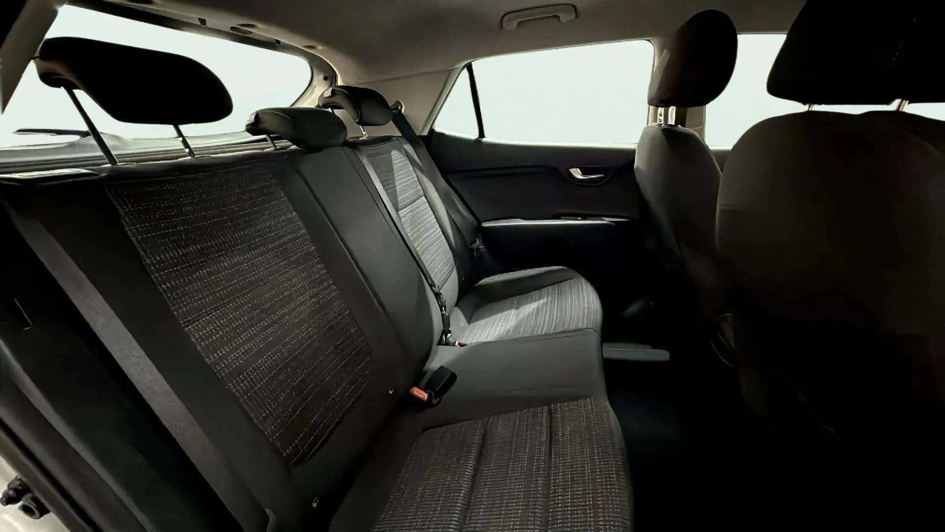 Kia Stonic 1.0 T-GDi MHEV Drive - foto 11