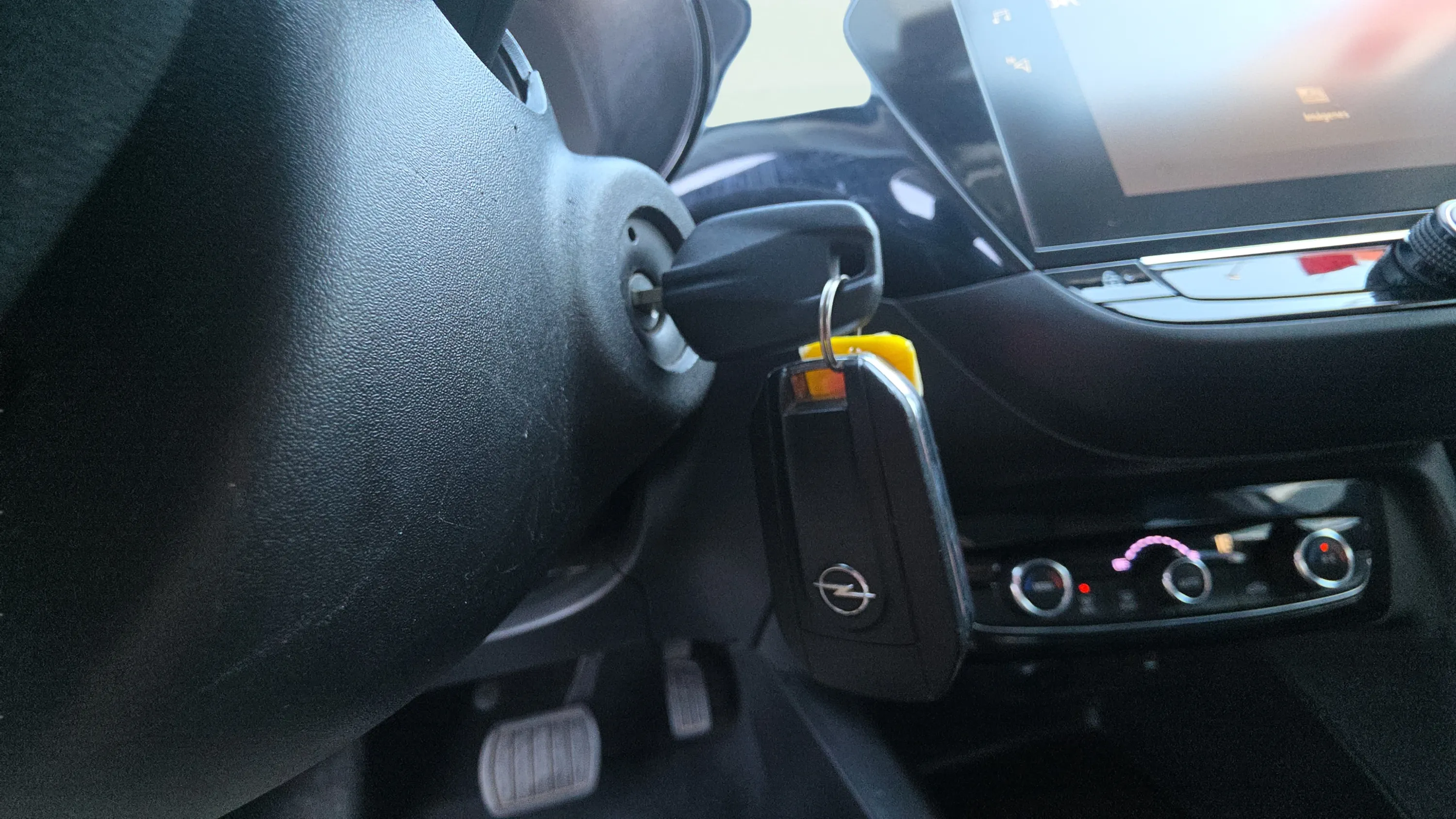Opel Corsa 1.2T XHL Elegance - foto 16