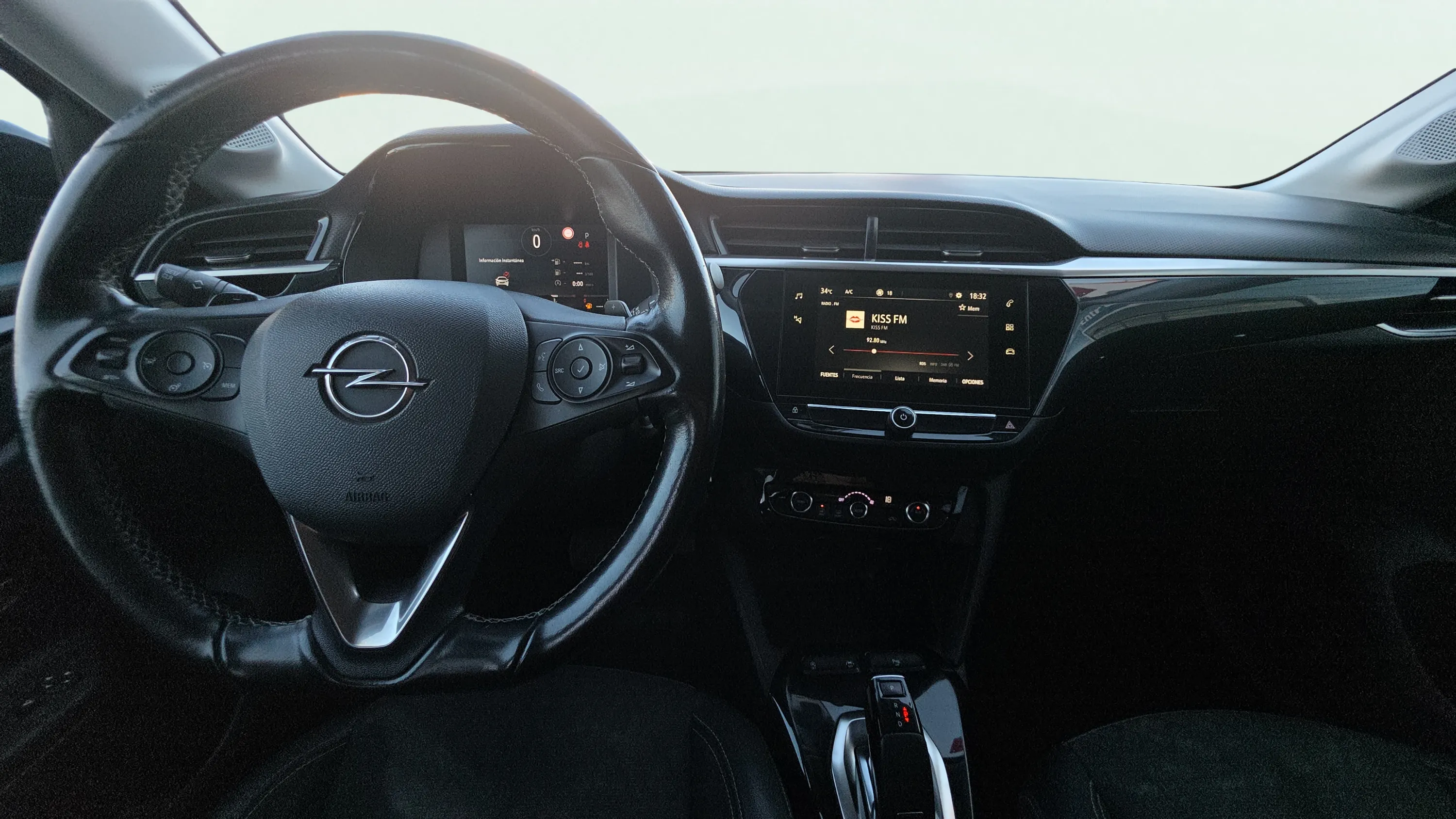 Opel Corsa 1.2T XHL Elegance - foto 11
