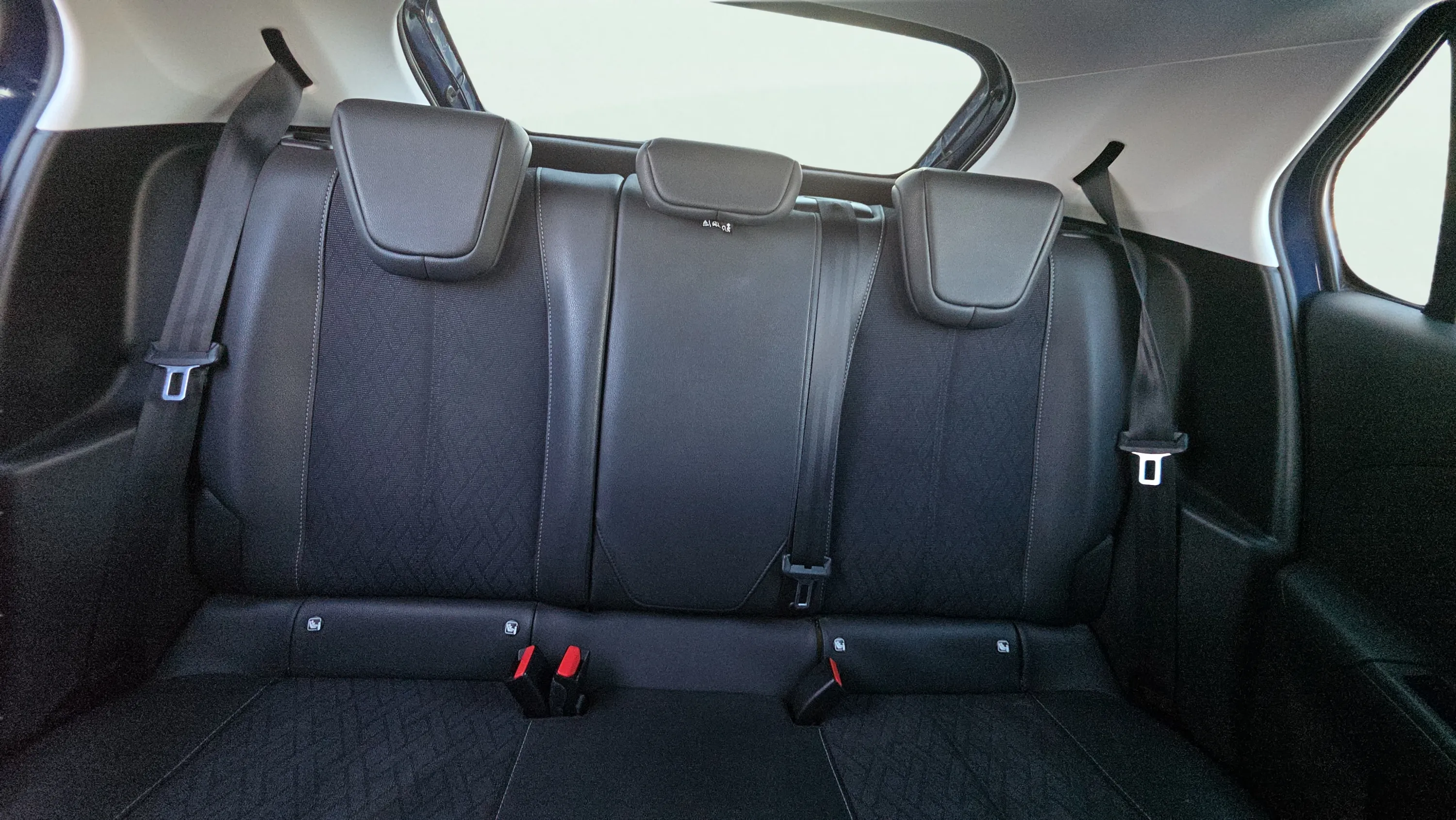 Opel Corsa 1.2T XHL Elegance - foto 18