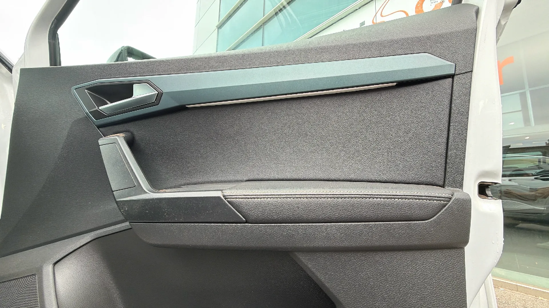 SEAT Arona 1.5 TSI DSG Xperience Special Ed - foto 31
