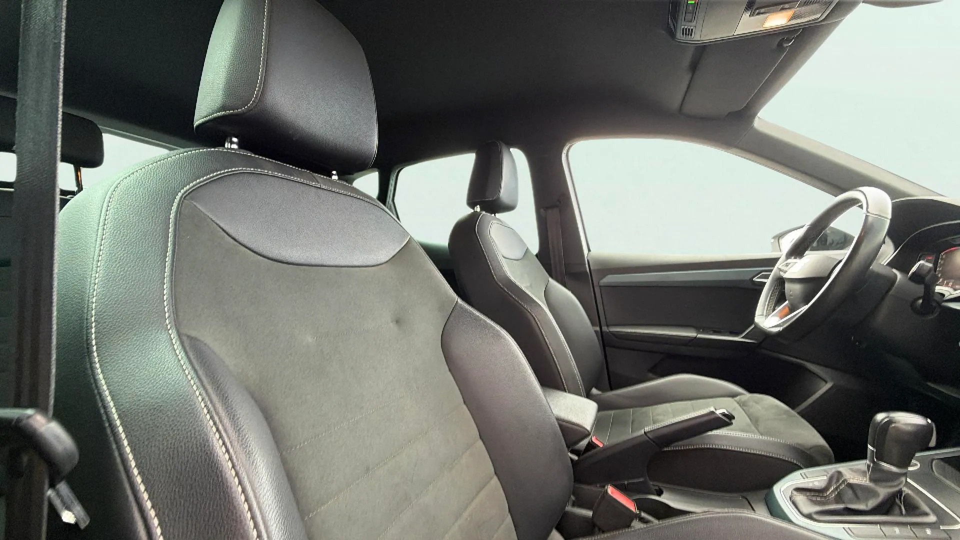 SEAT Arona 1.5 TSI DSG Xperience Special Ed - foto 21