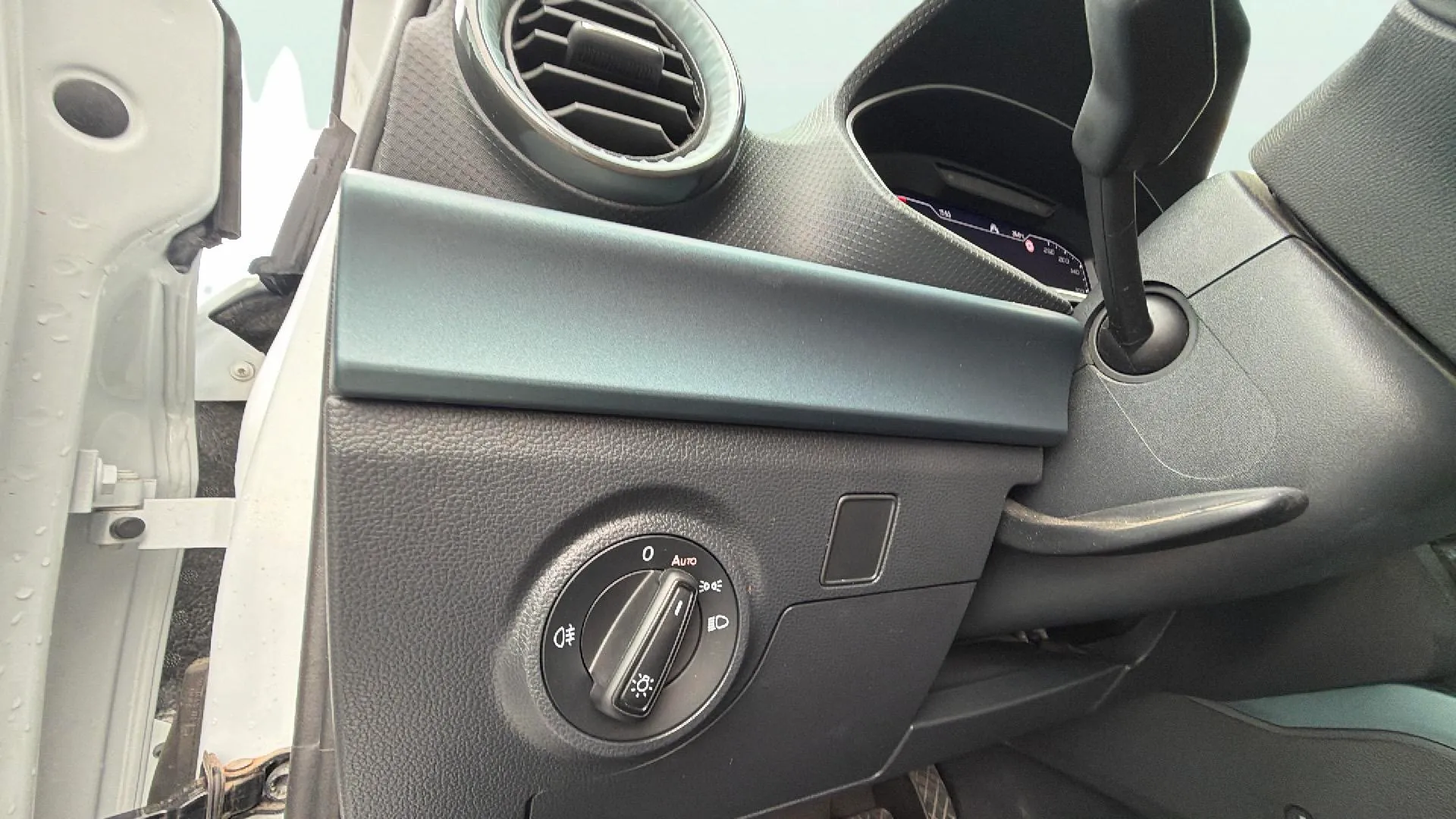 SEAT Arona 1.5 TSI DSG Xperience Special Ed - foto 29