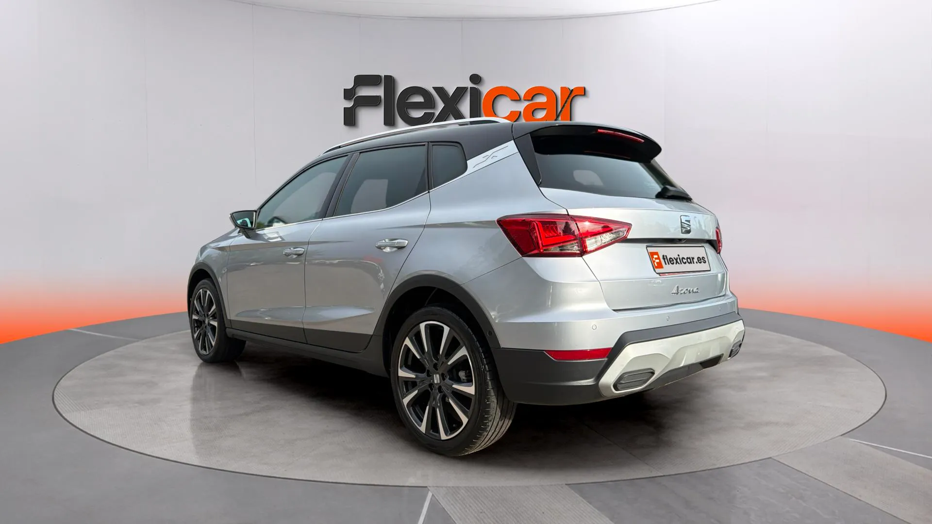SEAT Arona 1.5 TSI DSG Special Edition - foto 3