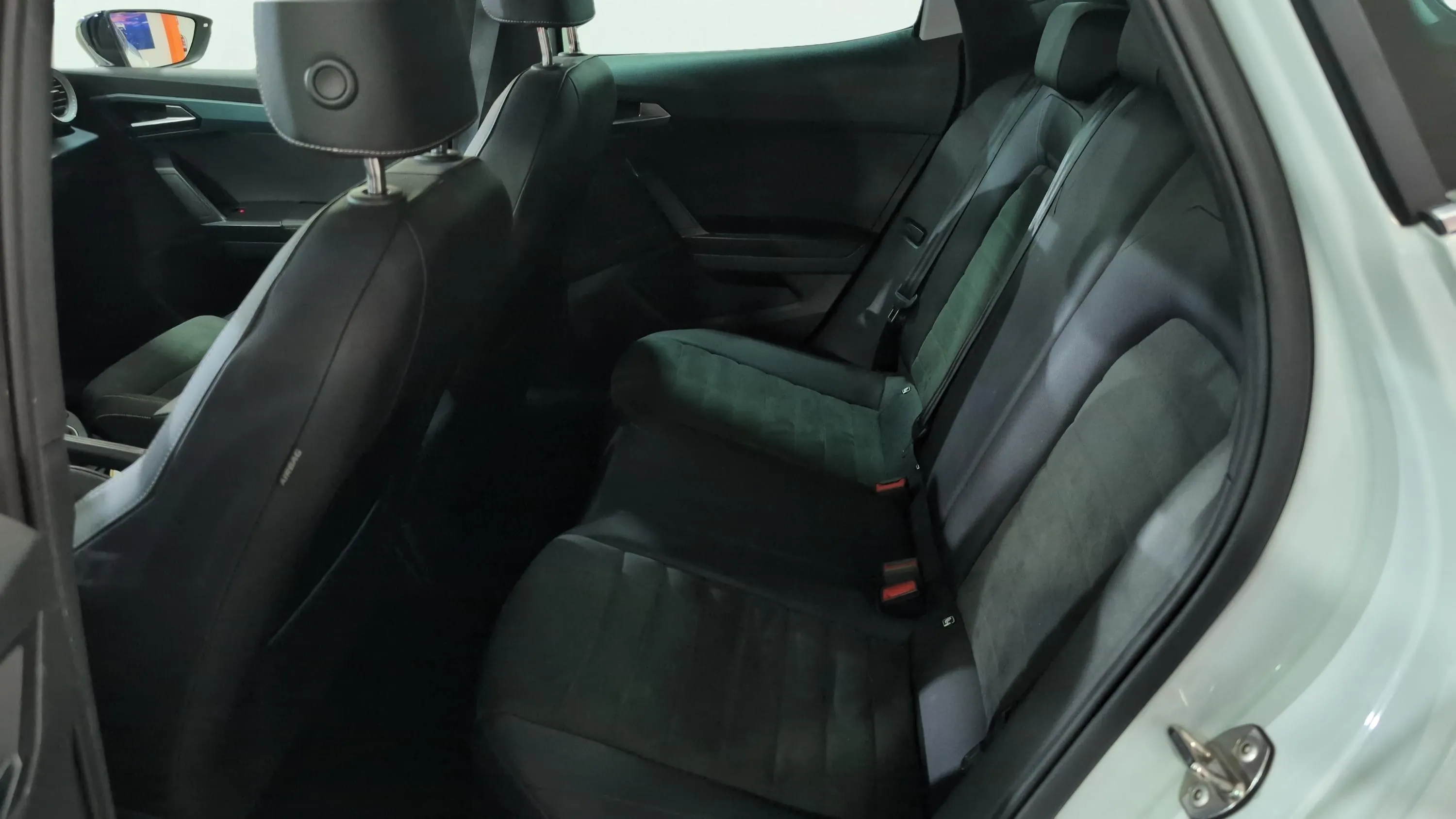 SEAT Arona 1.5 TSI DSG Special Edition - foto 14