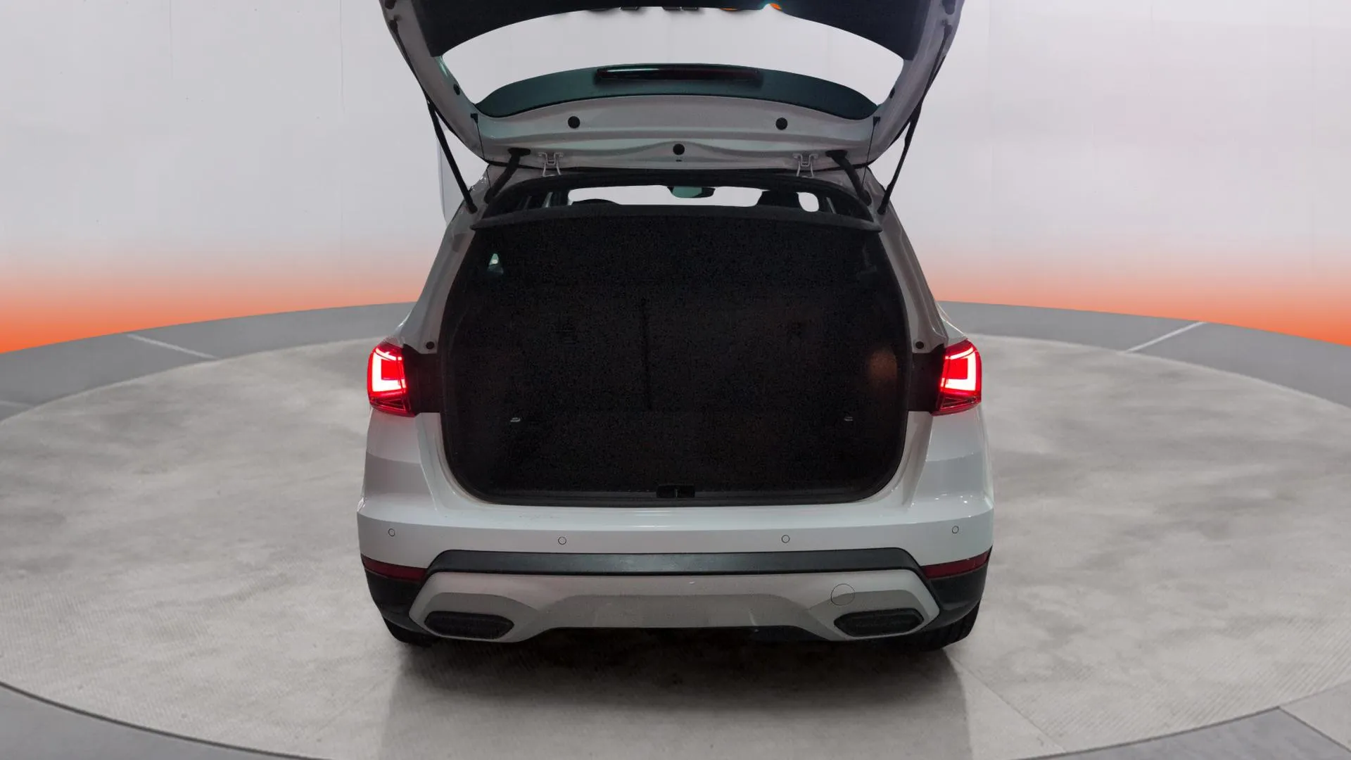 SEAT Arona 1.5 TSI DSG Special Edition - foto 16