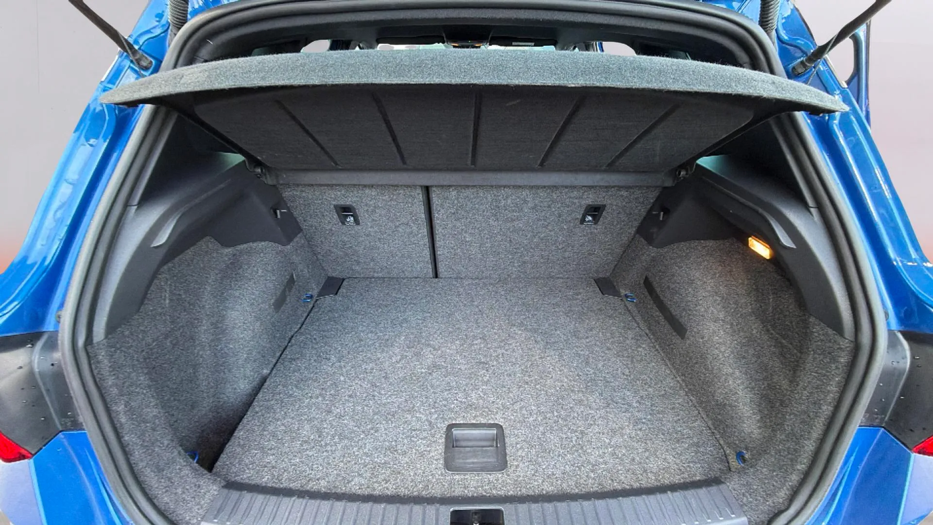 SEAT Arona 1.5 TSI DSG Special Edition - foto 12