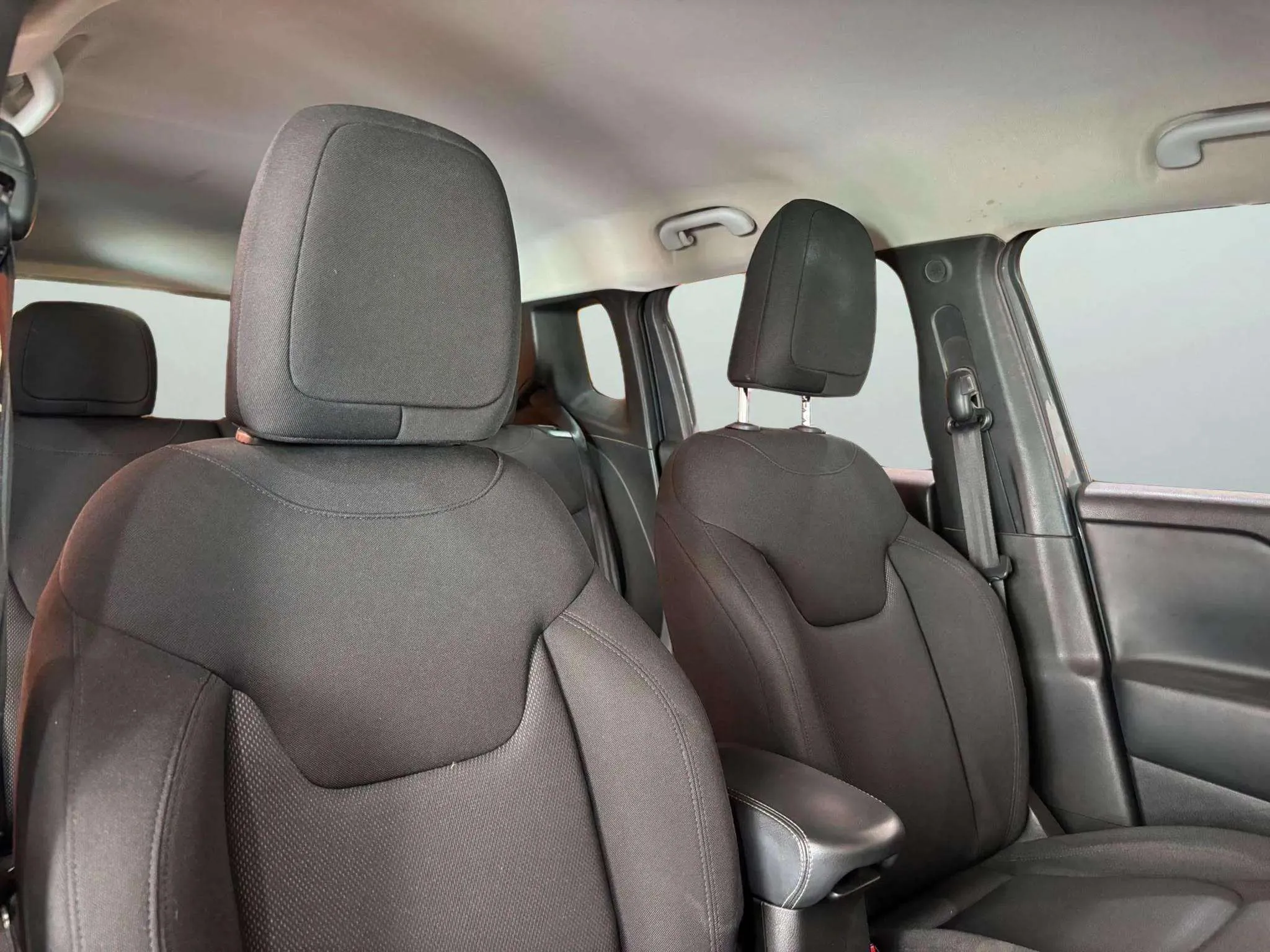 Jeep Renegade Longitude 1.0G 4x2 - foto 17