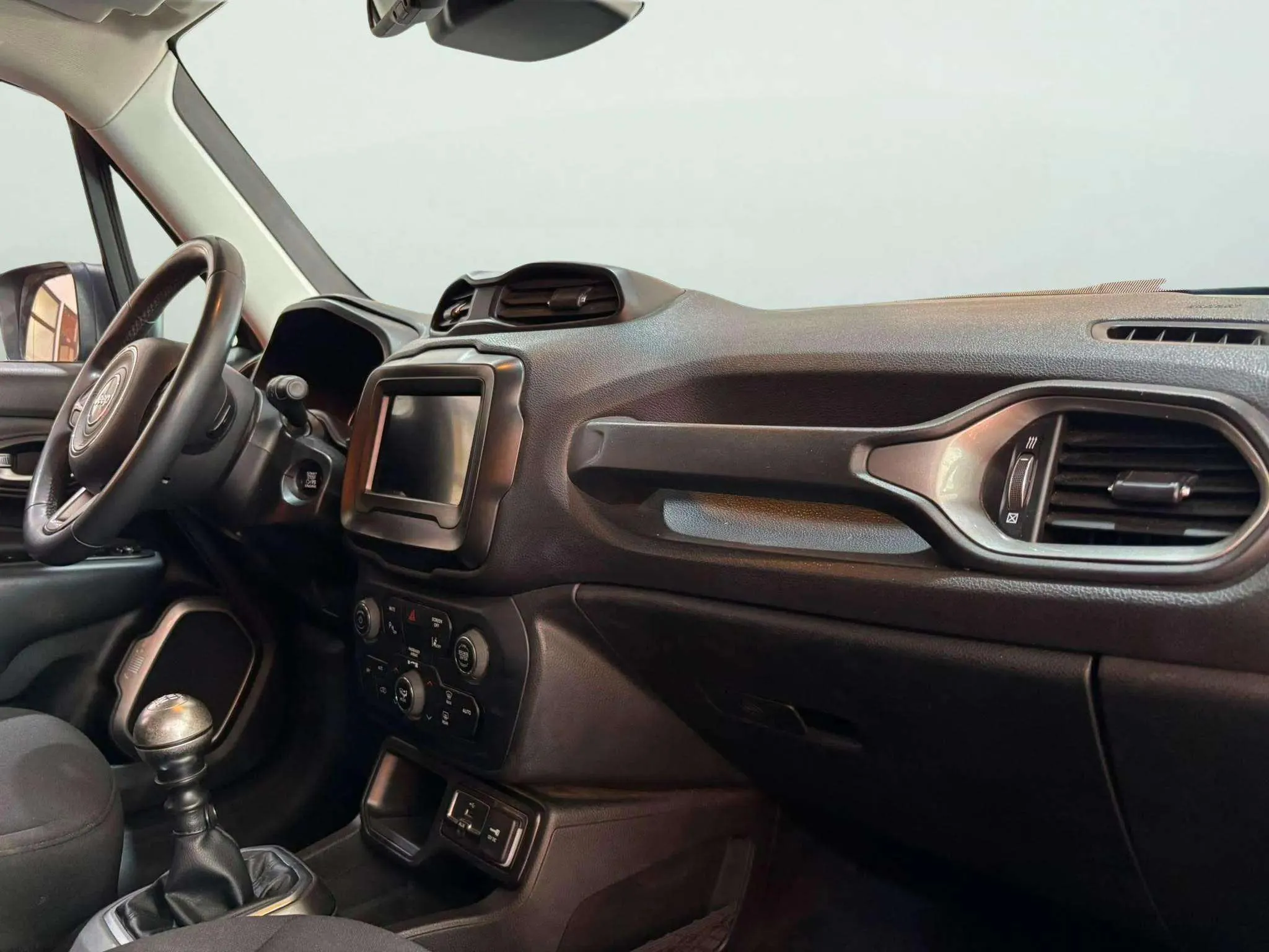 Jeep Renegade Longitude 1.0G 4x2 - foto 11