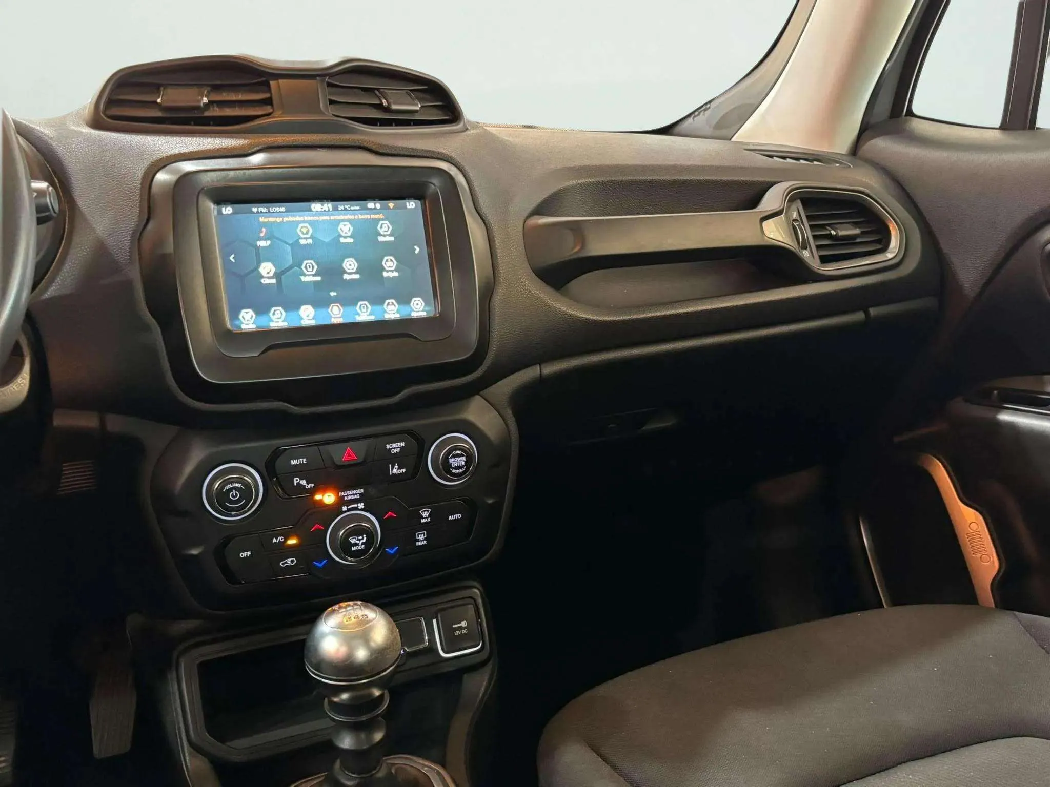 Jeep Renegade Longitude 1.0G 4x2 - foto 16