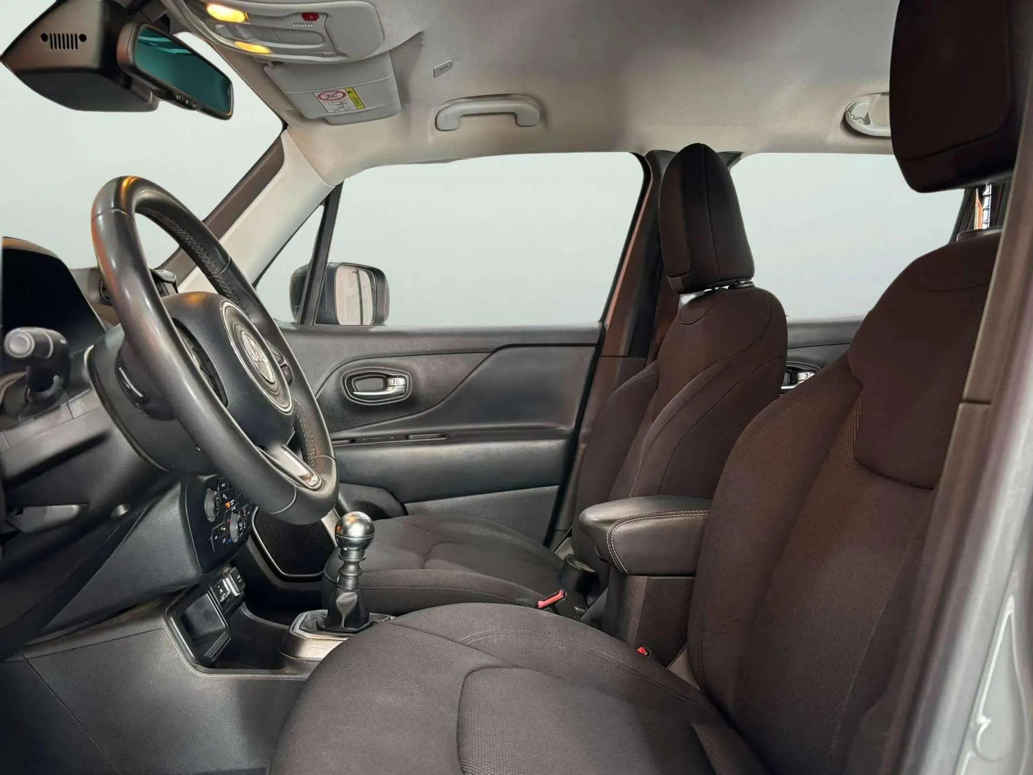 Jeep Renegade Longitude 1.0G 4x2 - foto 9