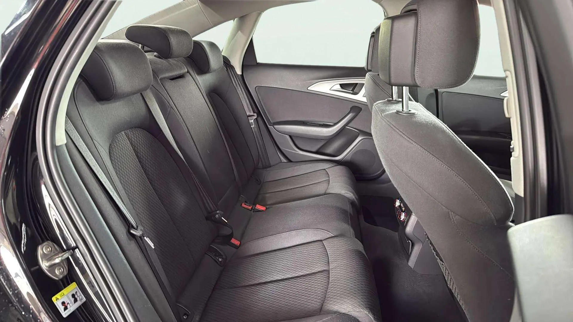 Audi A6 2.0 TDI ultra S tronic - foto 14