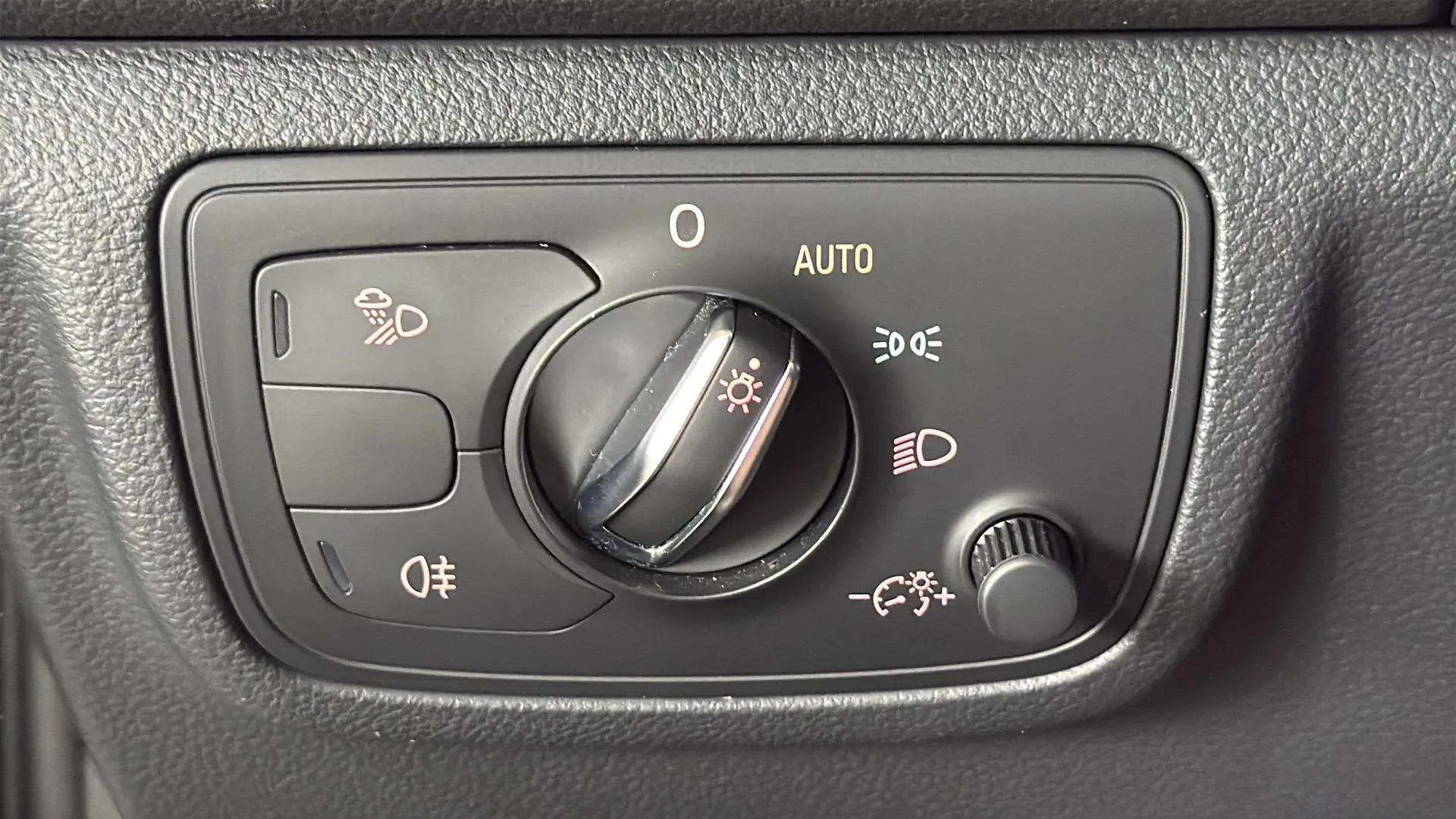 Audi A6 2.0 TDI ultra S tronic - foto 20