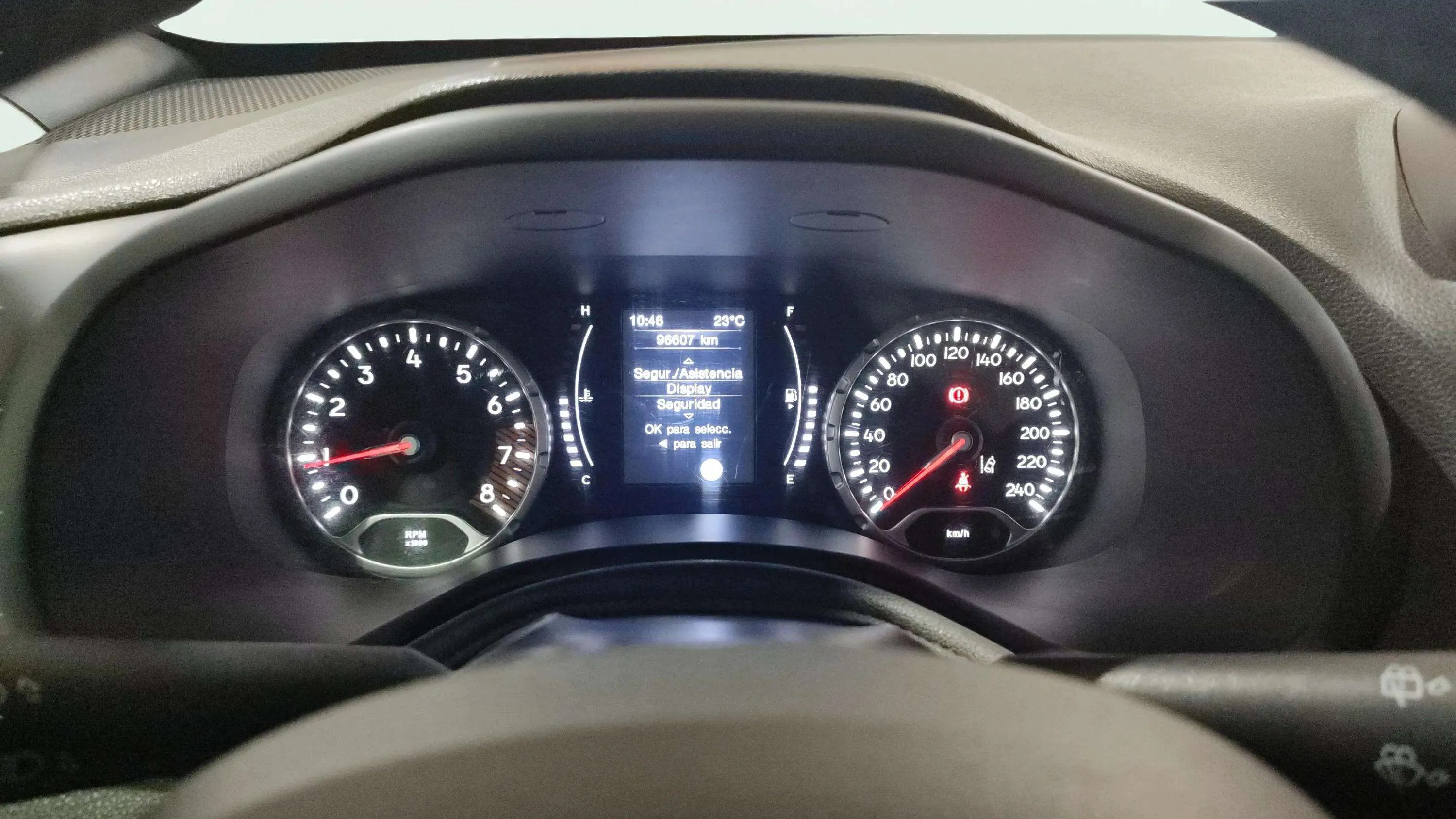Jeep Renegade Longitude 1.0G 4x2 - foto 9
