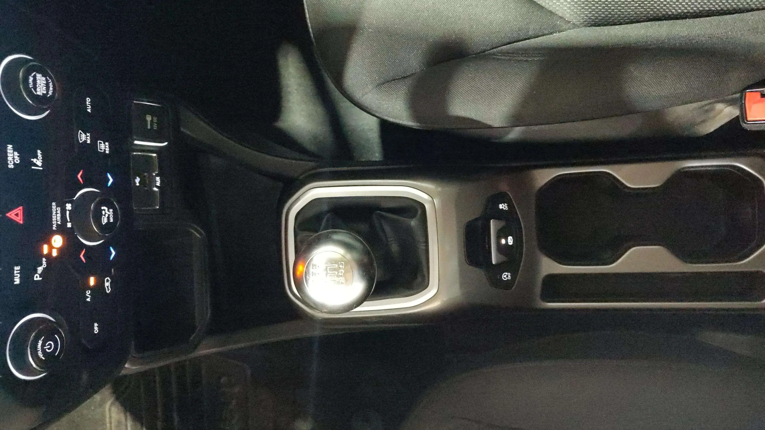 Jeep Renegade Longitude 1.0G 4x2 - foto 17