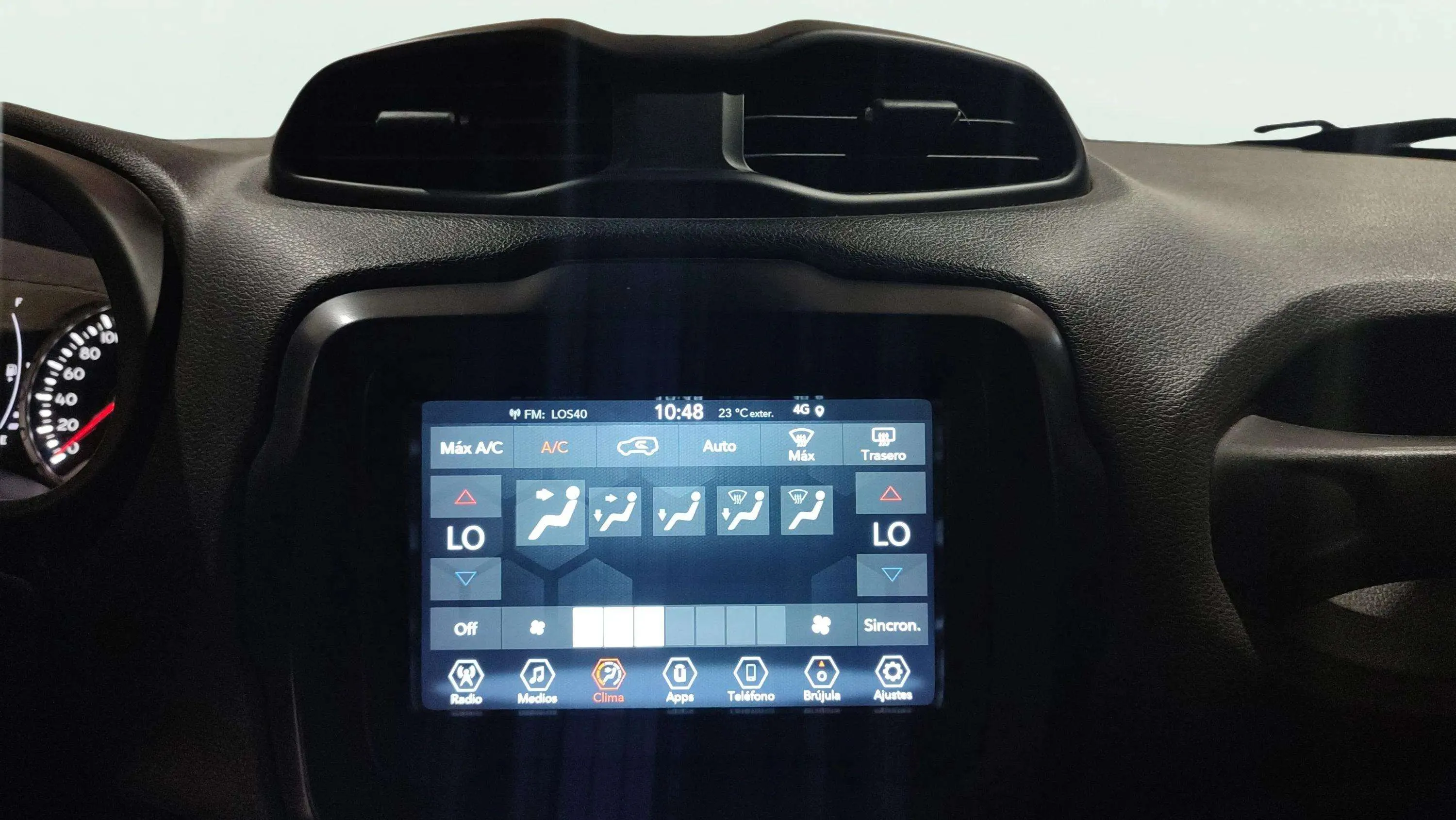 Jeep Renegade Longitude 1.0G 4x2 - foto 13