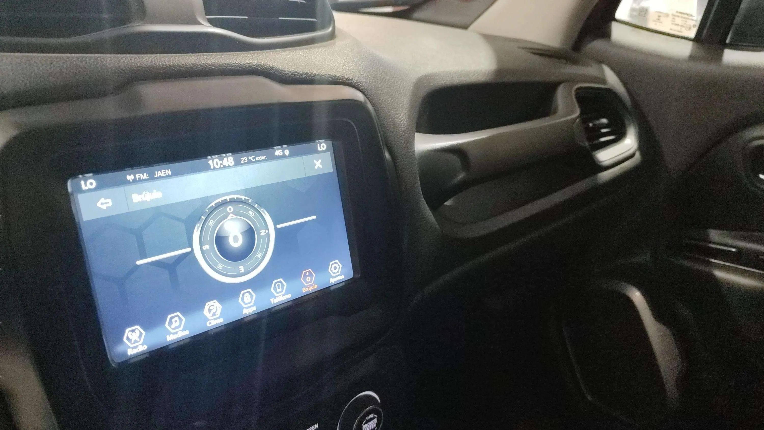 Jeep Renegade Longitude 1.0G 4x2 - foto 10