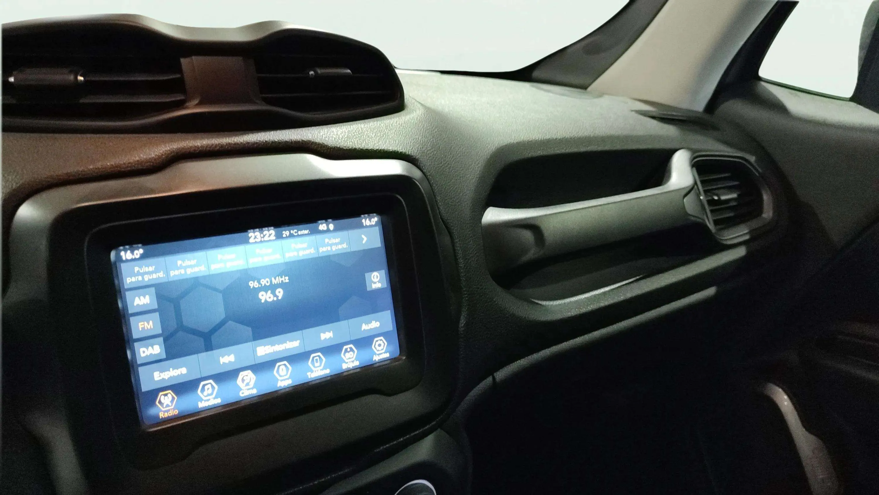 Jeep Renegade Longitude 1.0G 4x2 - foto 11