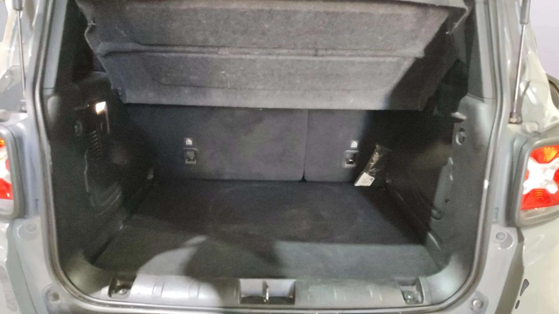Jeep Renegade Longitude 1.0G 4x2 - foto 18