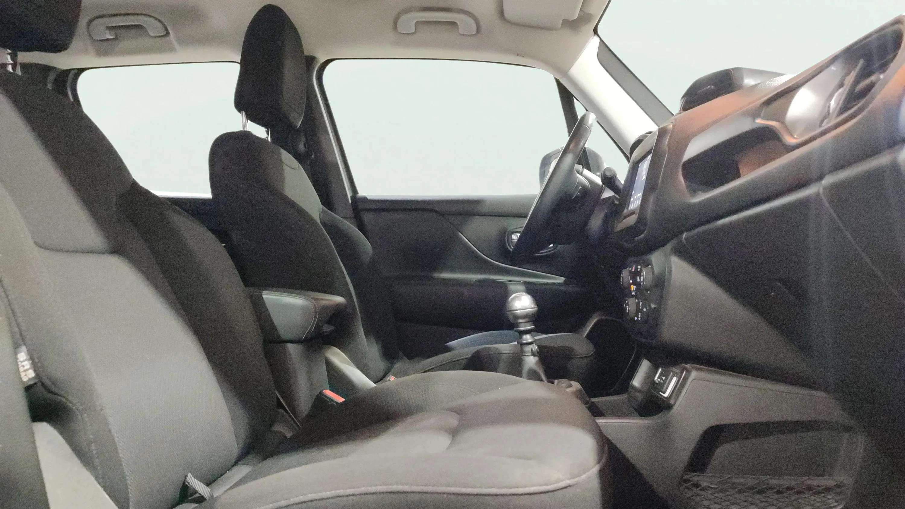 Jeep Renegade Longitude 1.0G 4x2 - foto 16