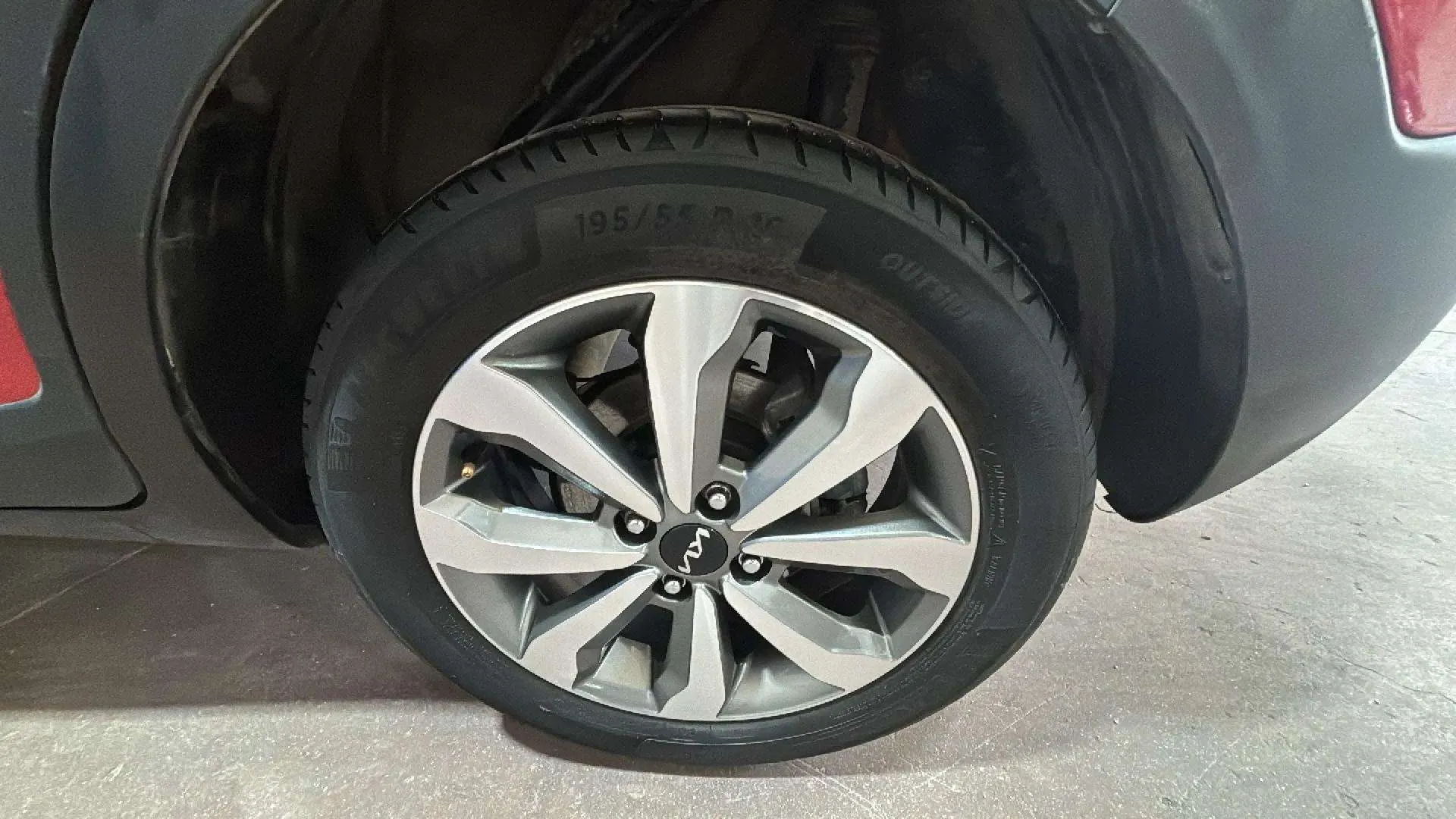 Kia Stonic 1.0 T-GDi MHEV Concept - foto 23