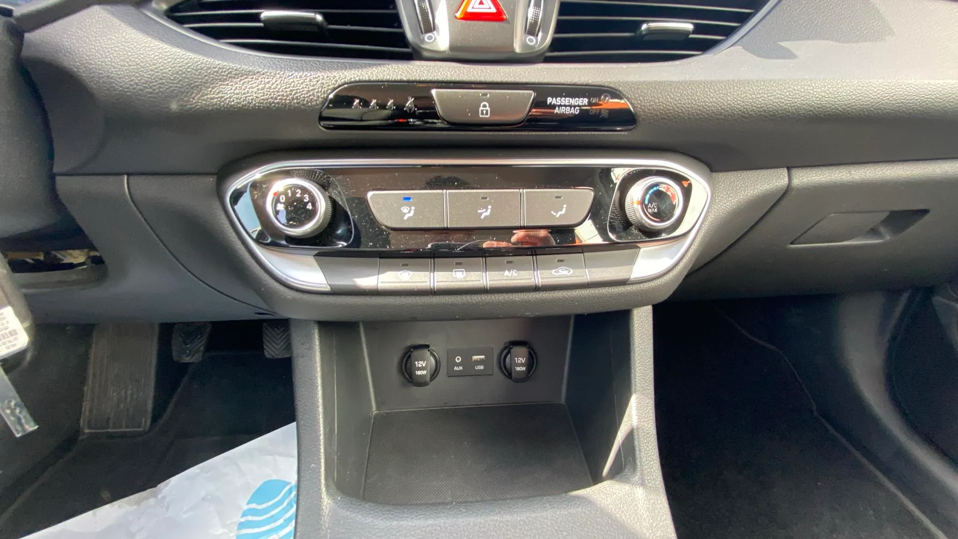 Hyundai i30 1.0 T-GDi Essence - foto 27