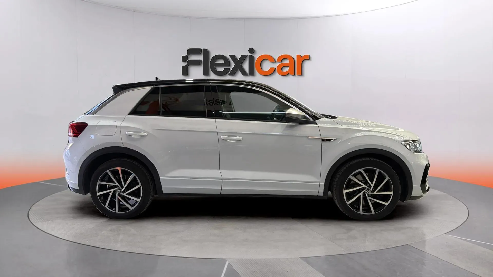 Volkswagen T-Roc R 2.0 TSI 4Motion DSG - foto 5
