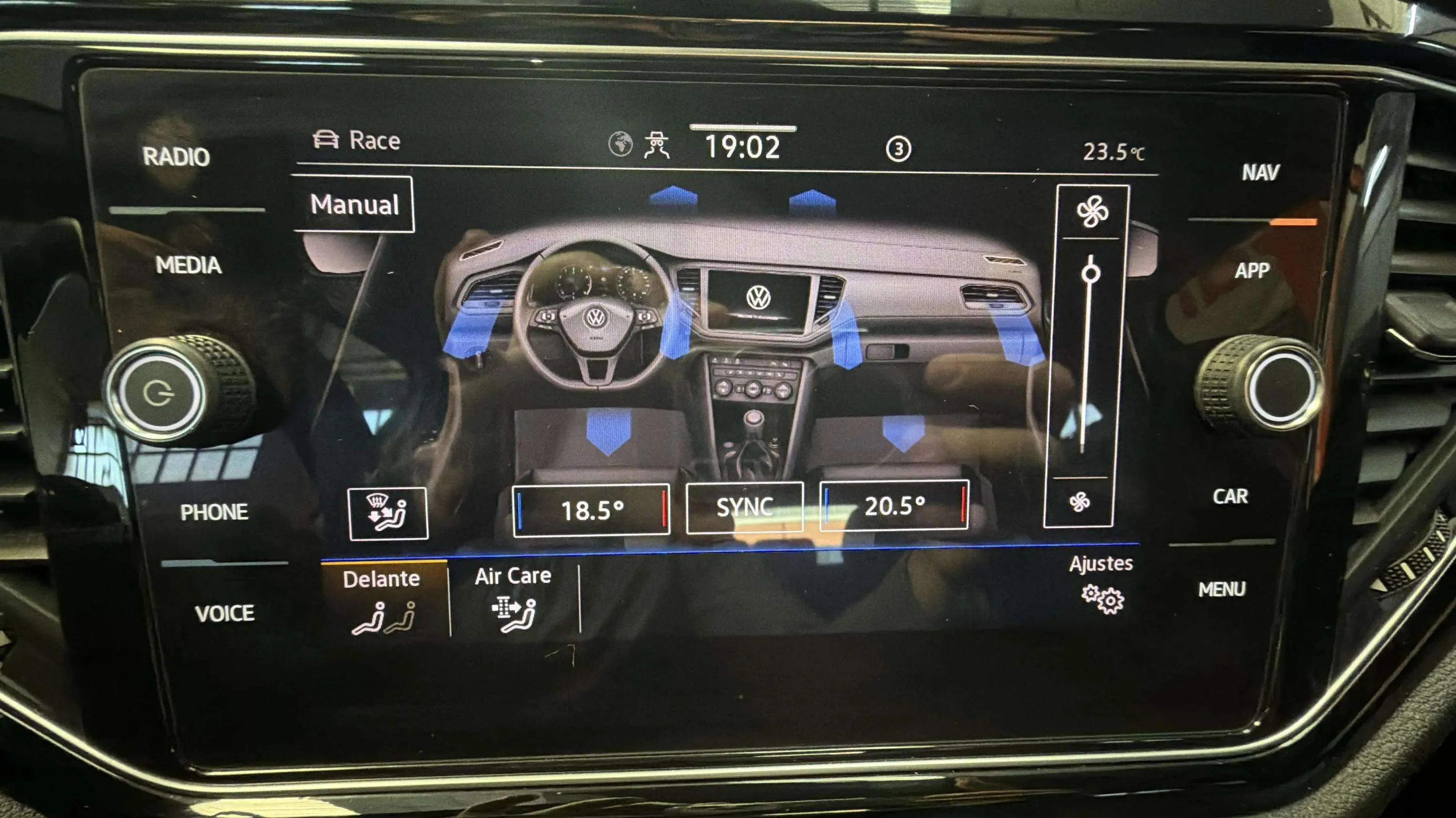 Volkswagen T-Roc R 2.0 TSI 4Motion DSG - foto 26